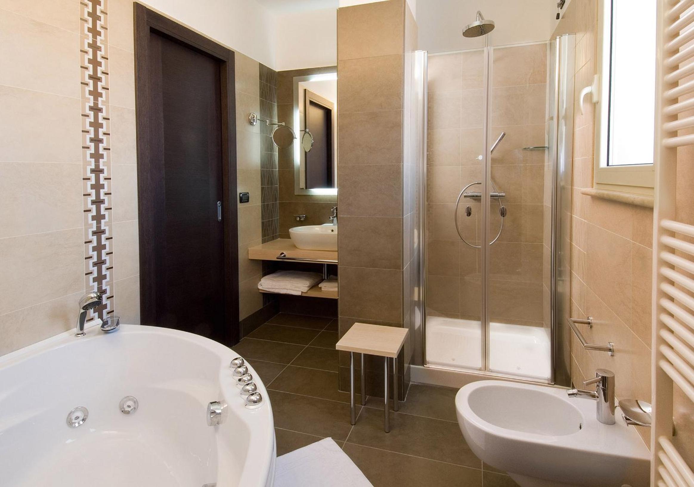 Suite with Spa Bath