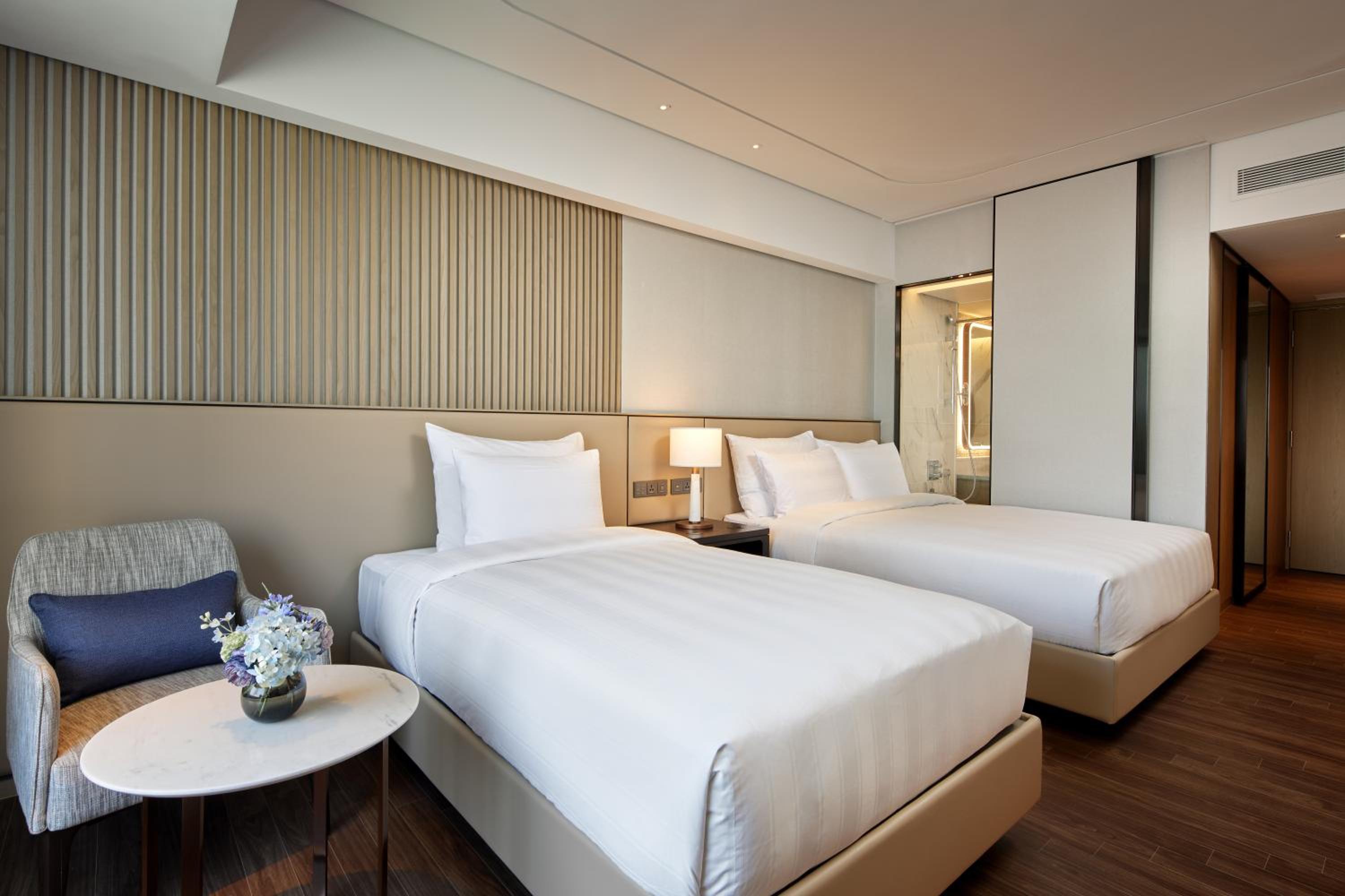 Residential Deluxe Family Twin Room