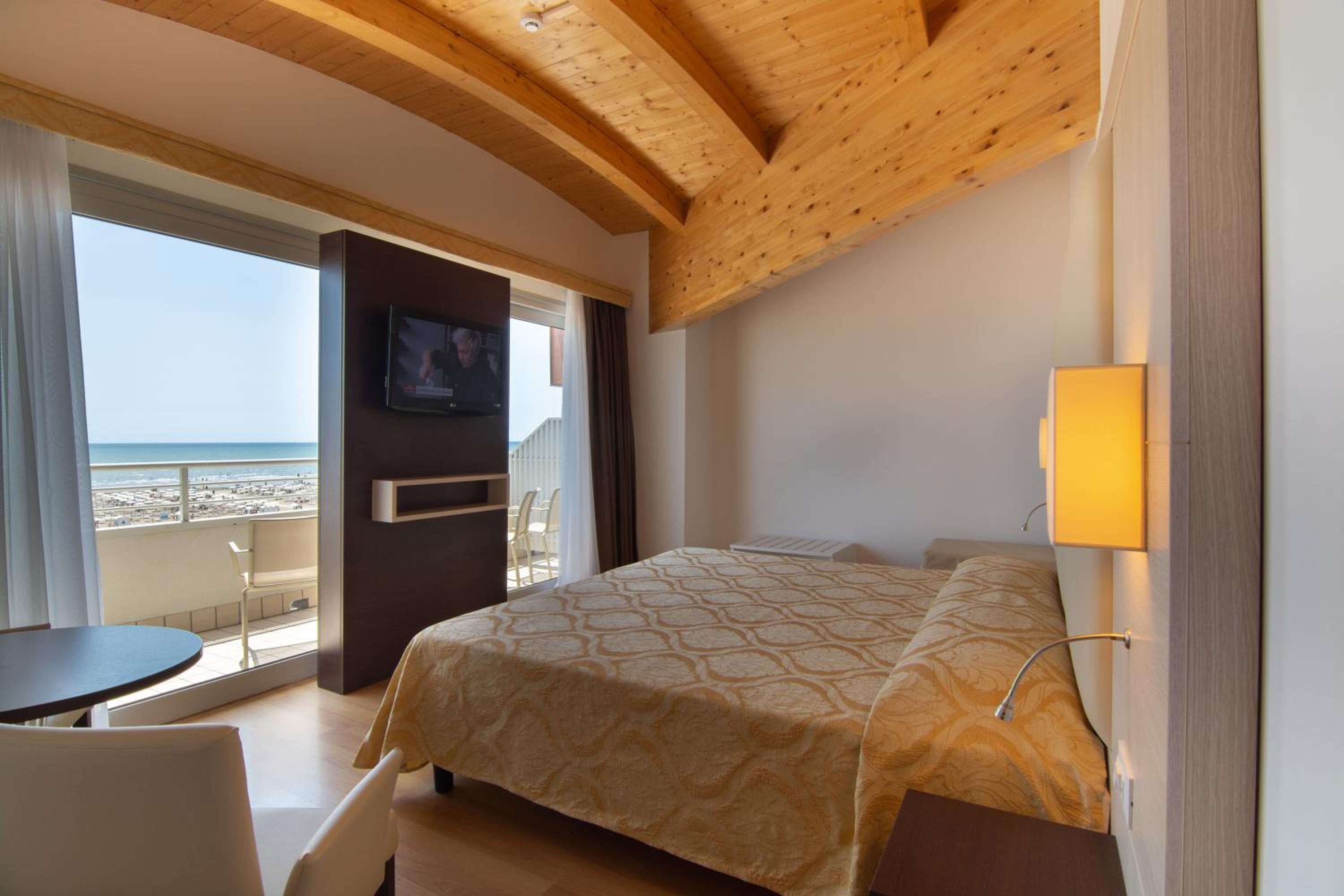 Deluxe Double Room with Sea View