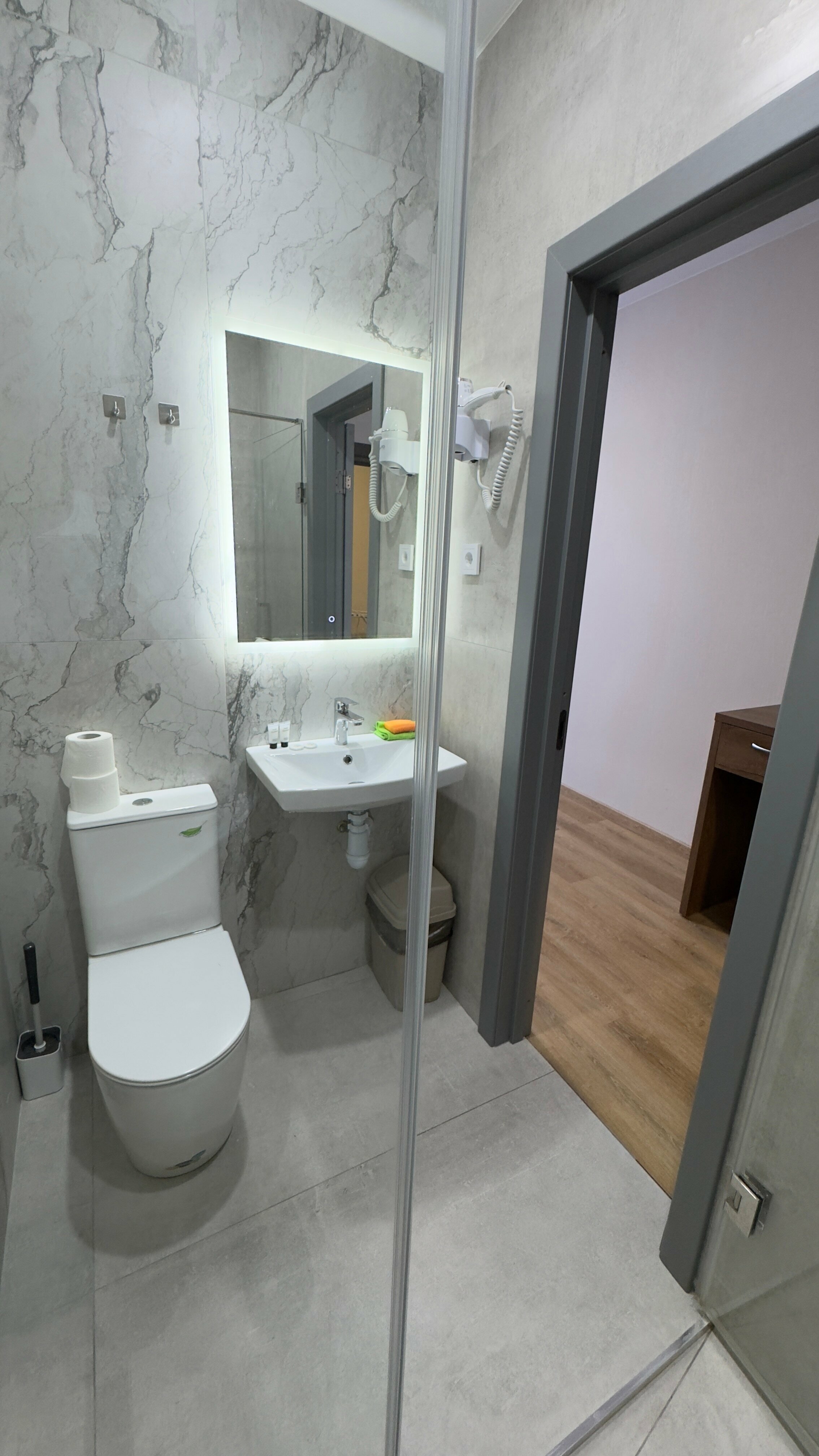 Комфорт с двориком( 2+2 дети)