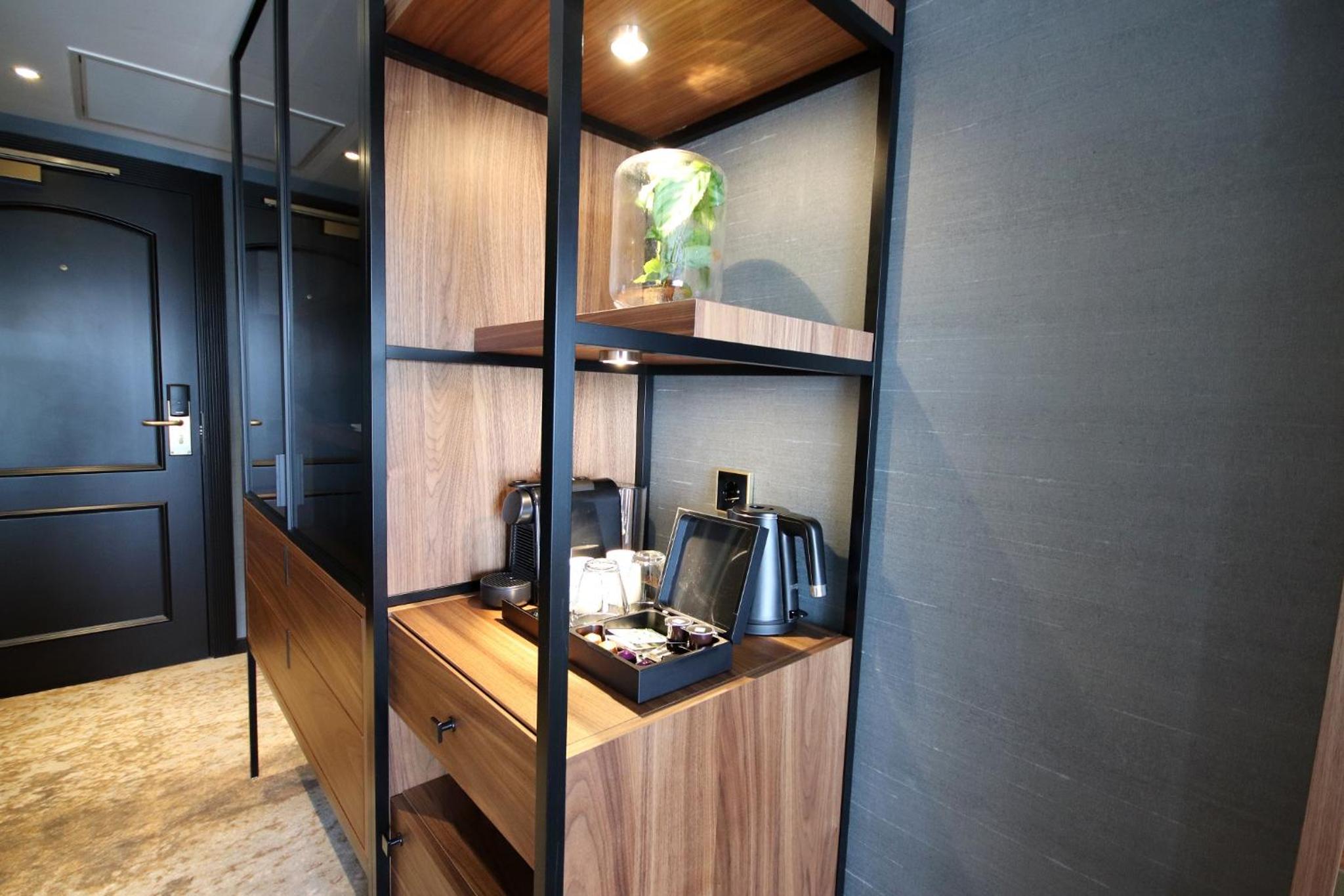 Dutch Design Double Room with Balcony
