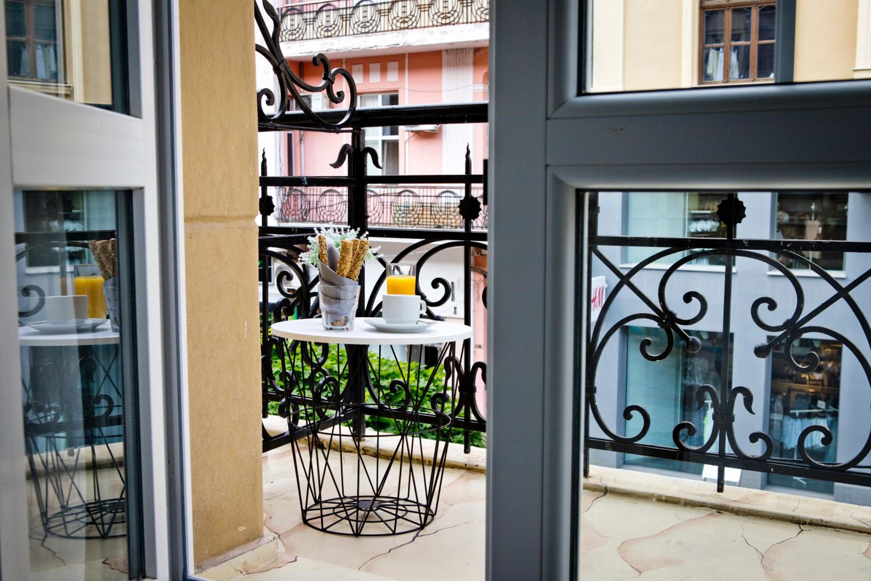 Deluxe Double or Twin Room with Balcony