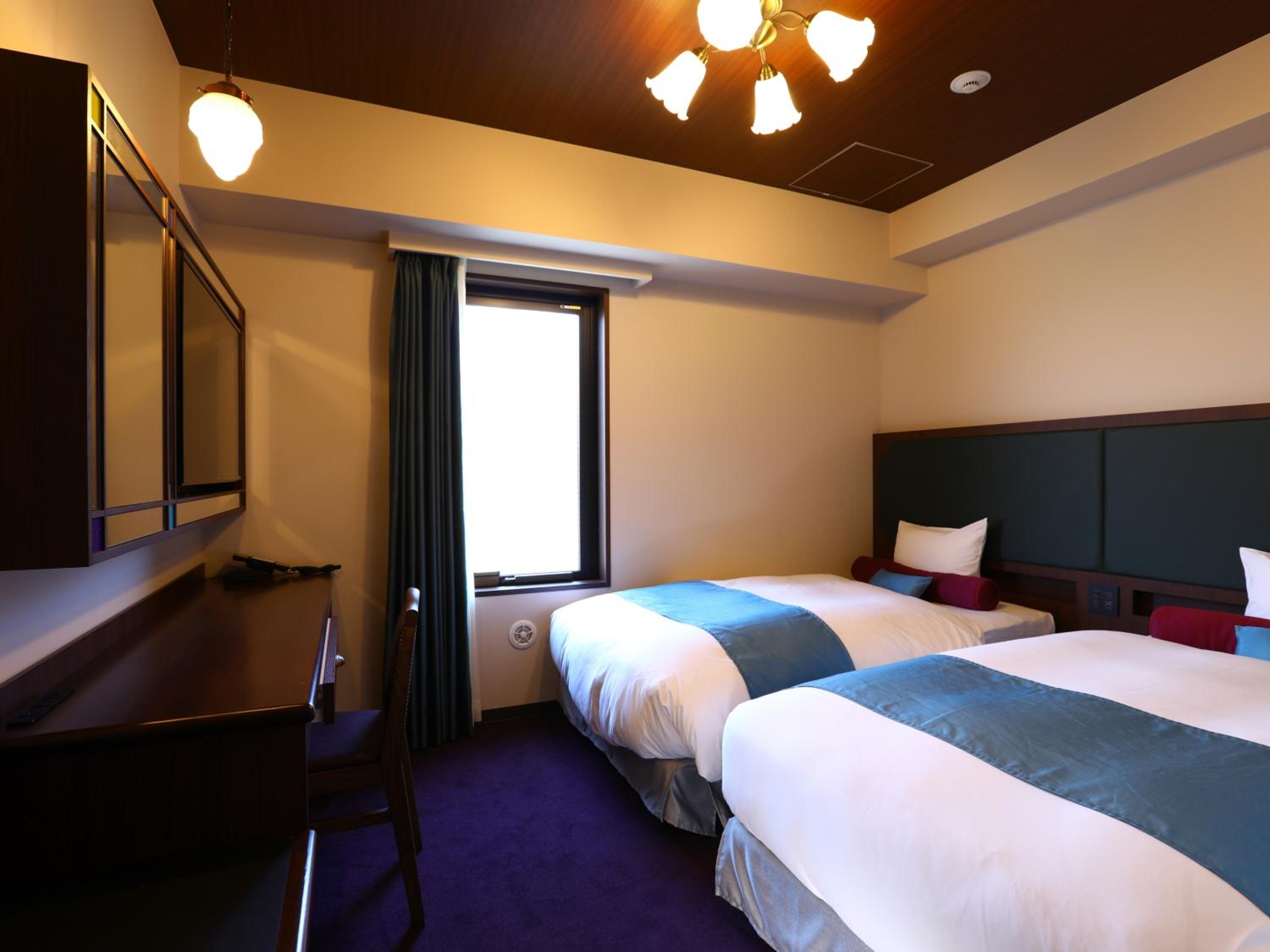 Premier Twin Room - Non-Smoking