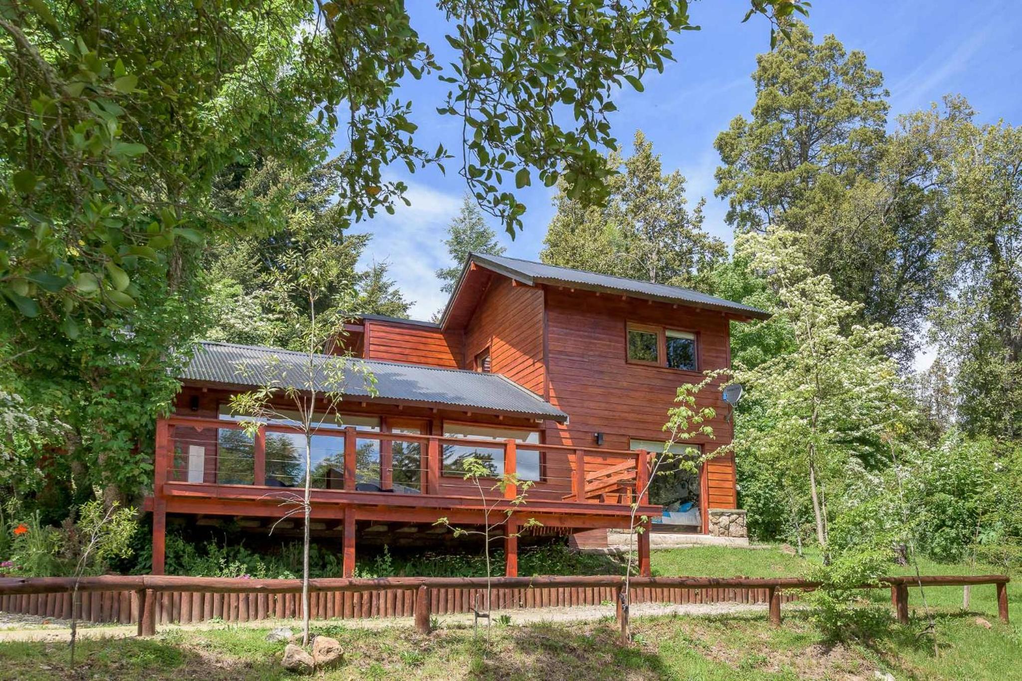 Deluxe Bungalow with Garden View