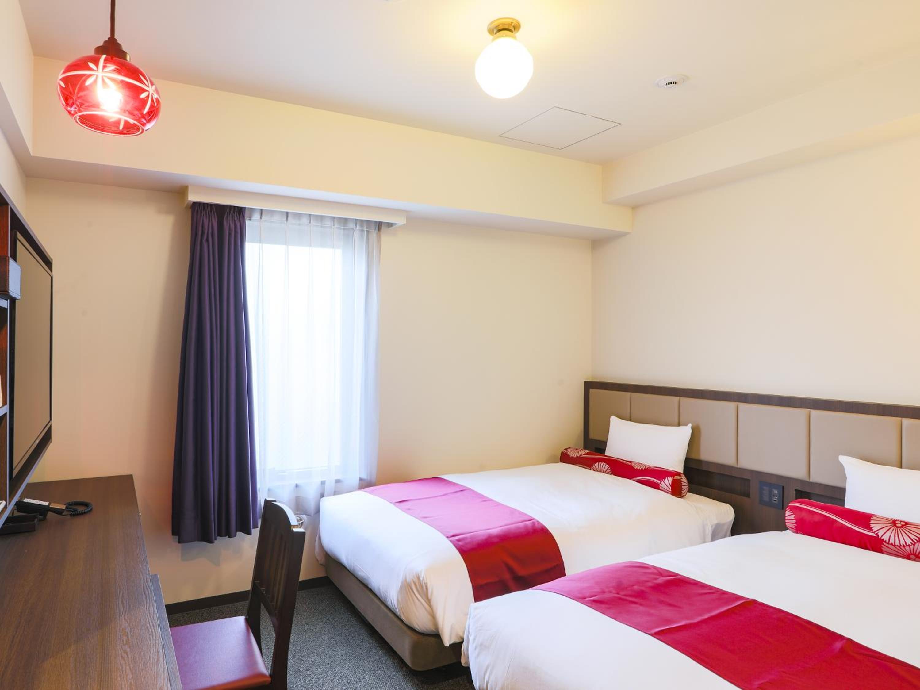 Standard Twin Room - Non-Smoking