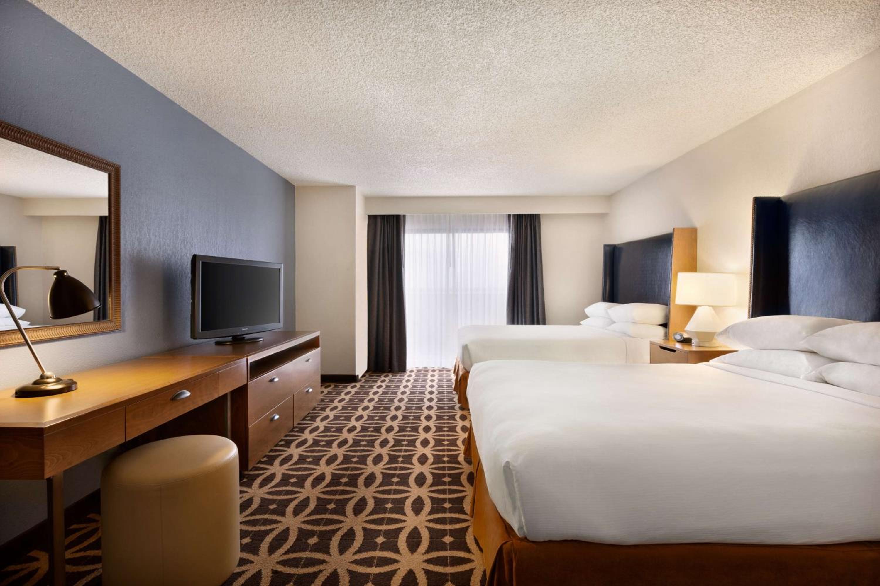 Suite with Two Queen Beds - Non-Smoking