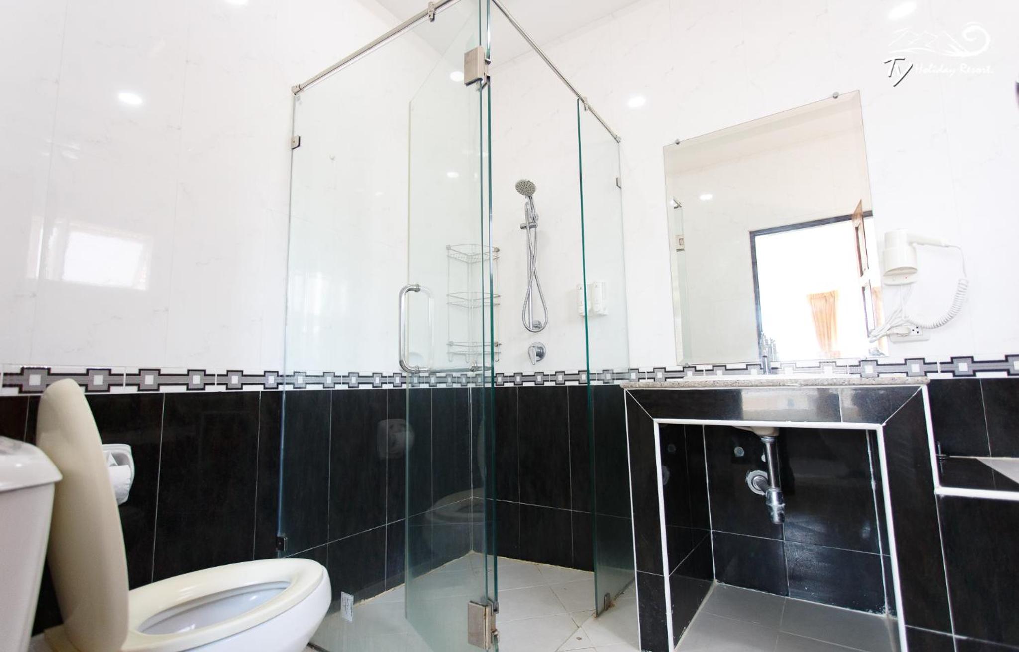 Seven-Bedroom Villa with Private Pool 231