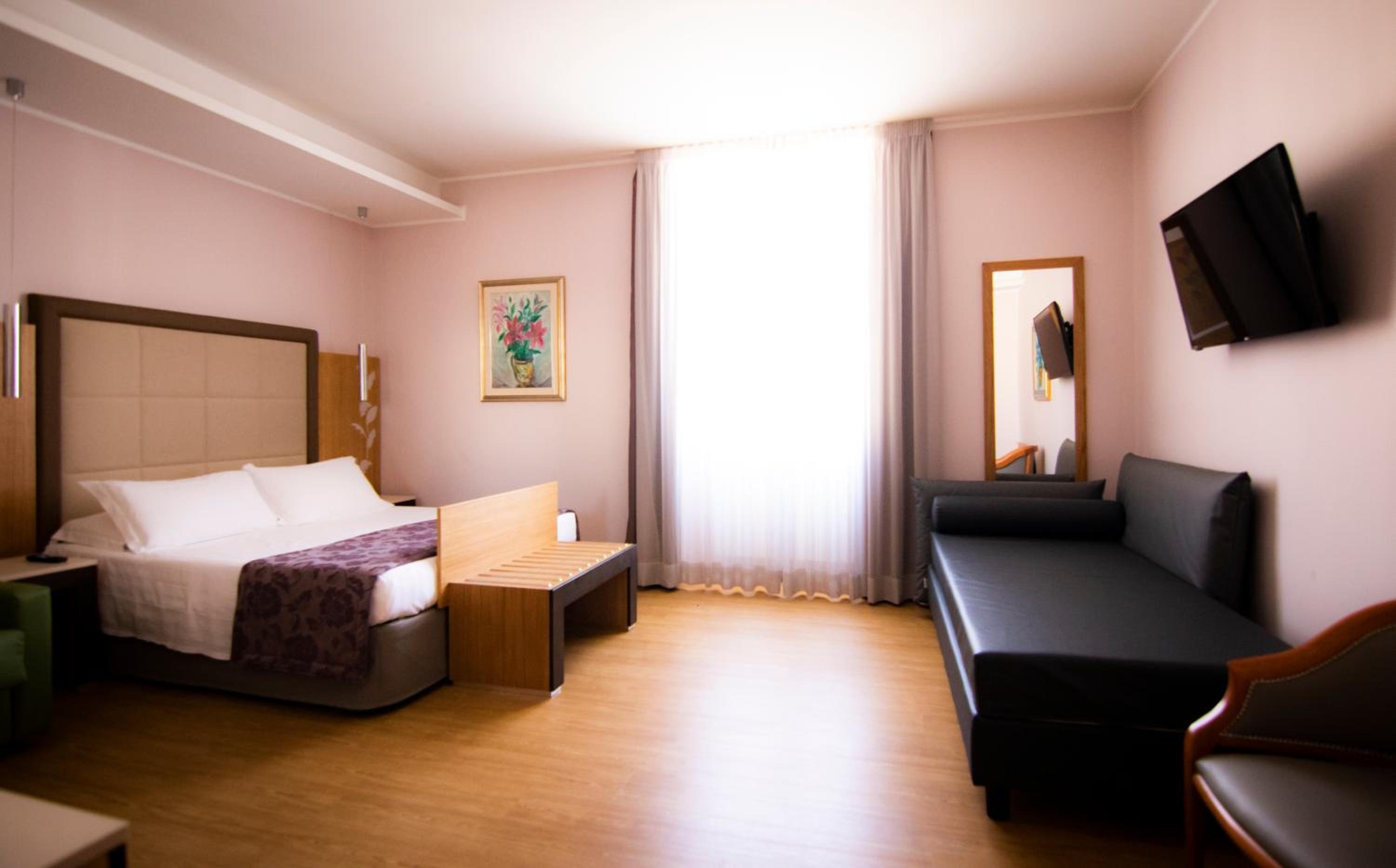 Quadruple Room with View