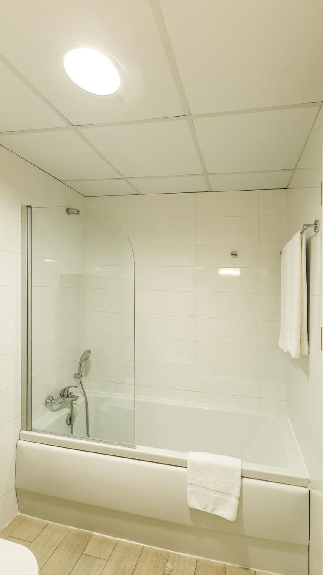 Family Room with Sea View