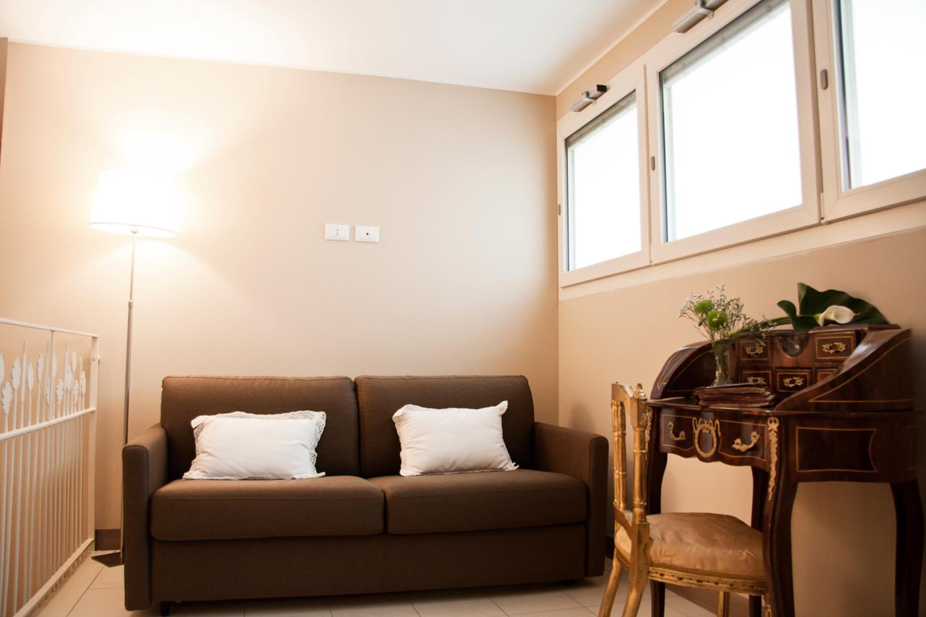 Large Suite - Split Level