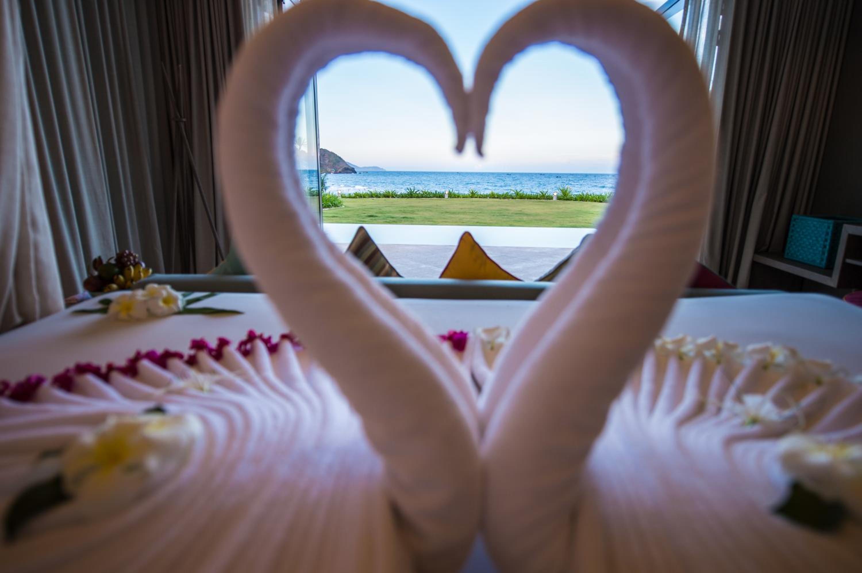 Beachfront Villa - Private Pool