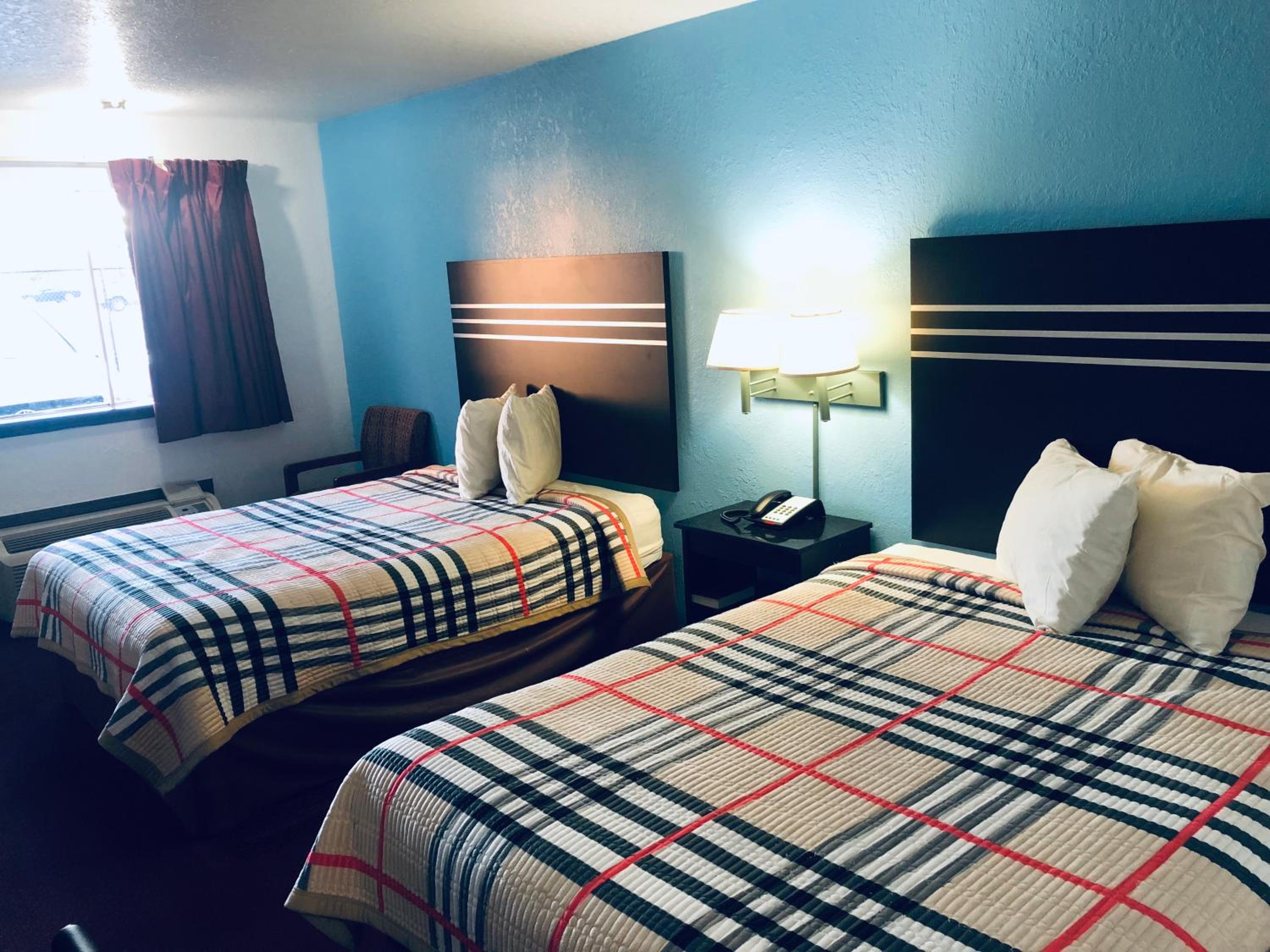 Queen Room - Smoking