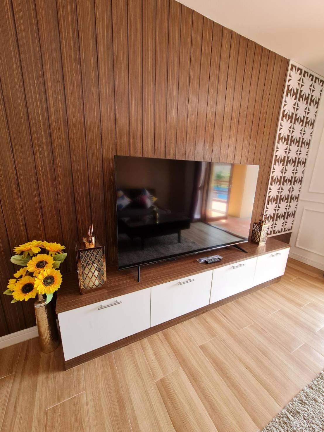 Suite with Pool View