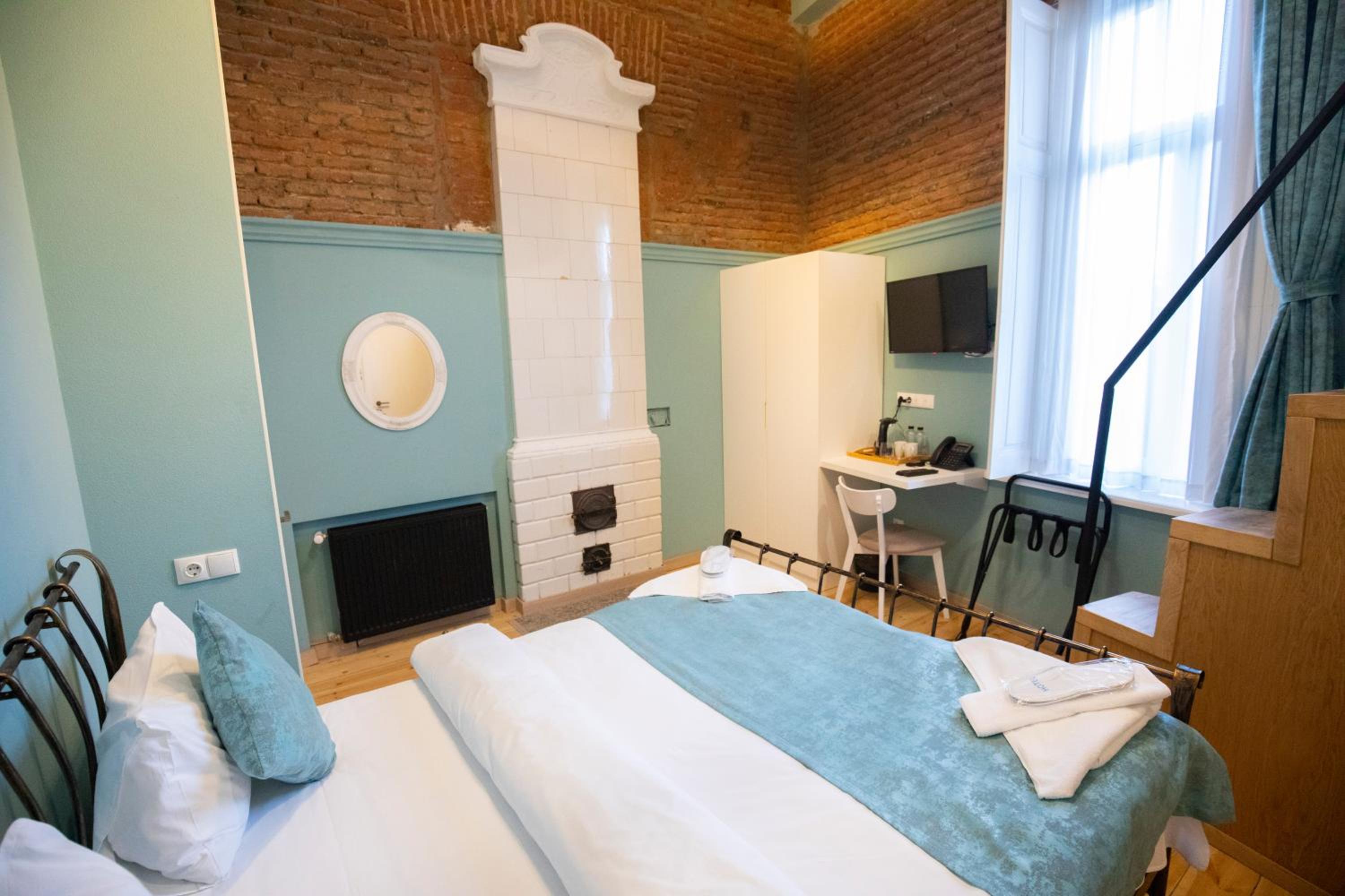 Standard Family Room