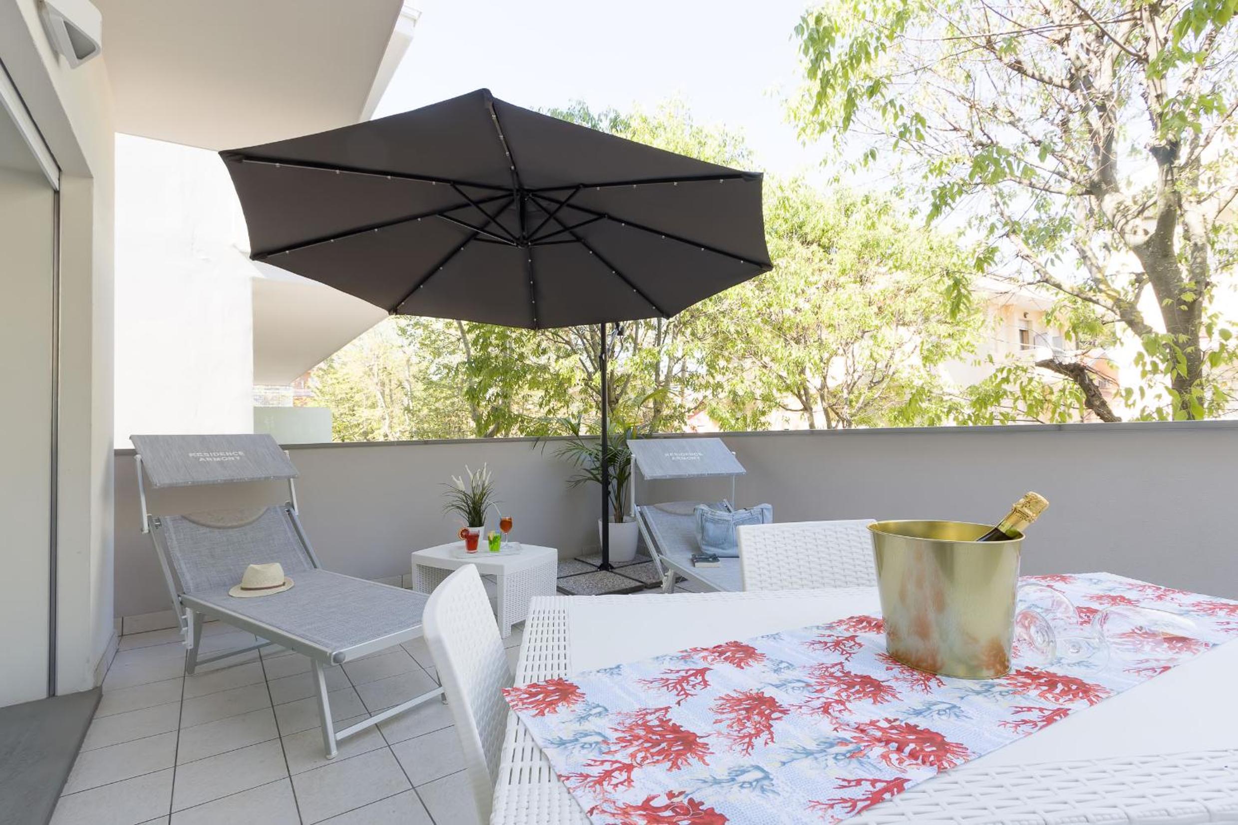 Apartment with Terrace