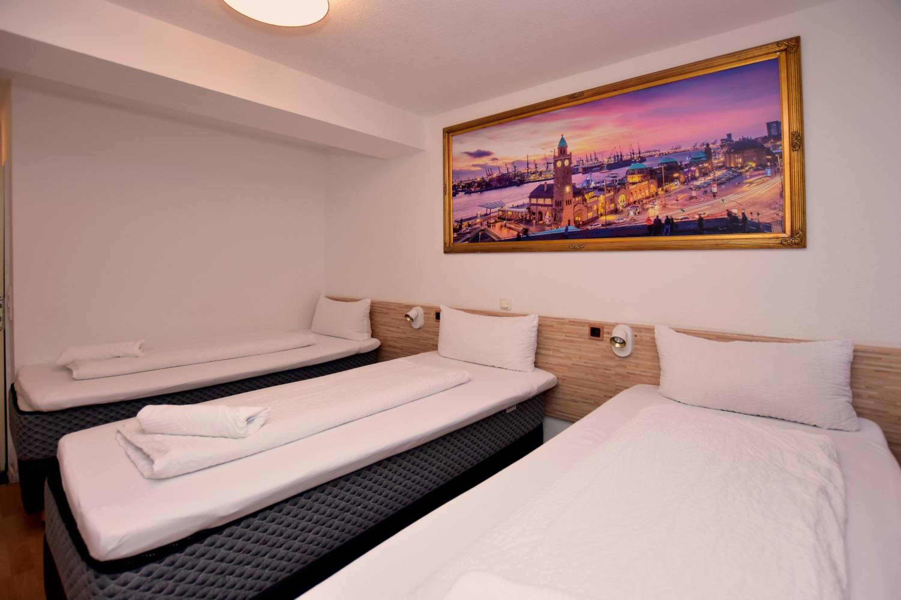 Triple Room with Private Bathroom