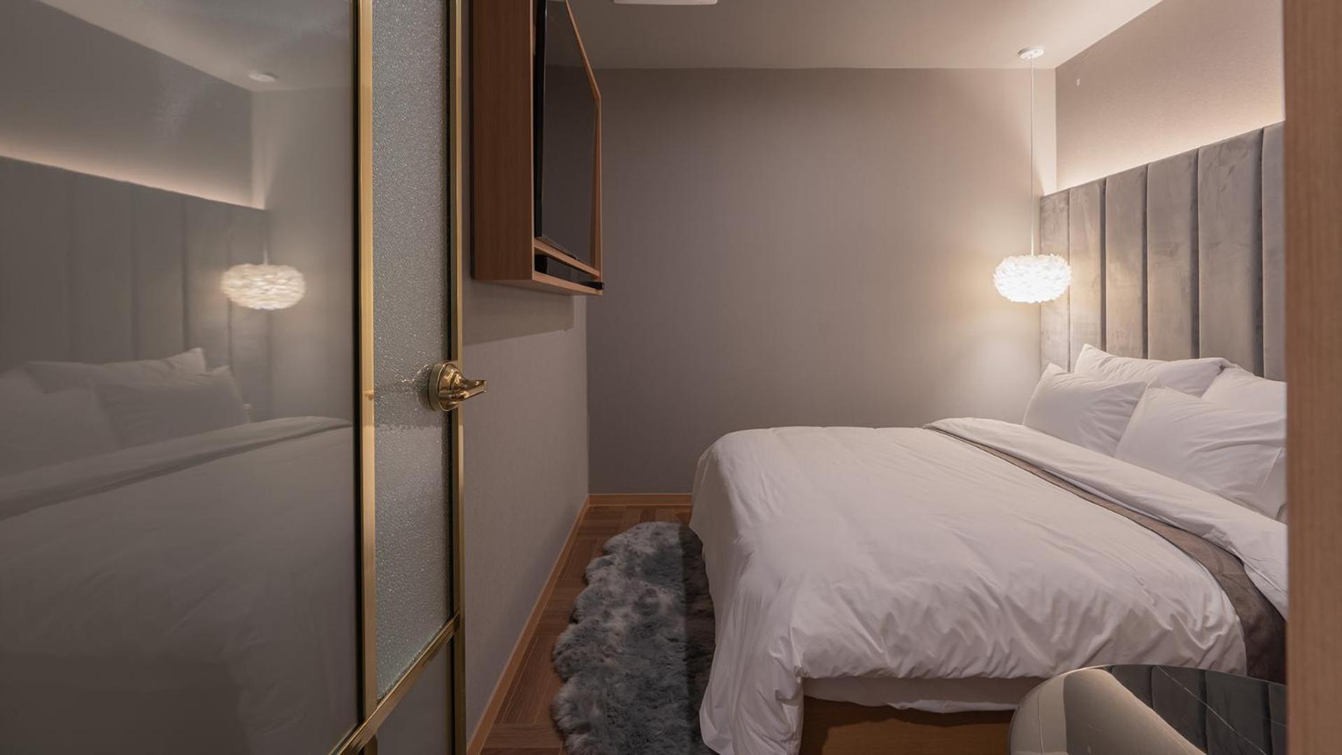 Suite Twin with Bridge View