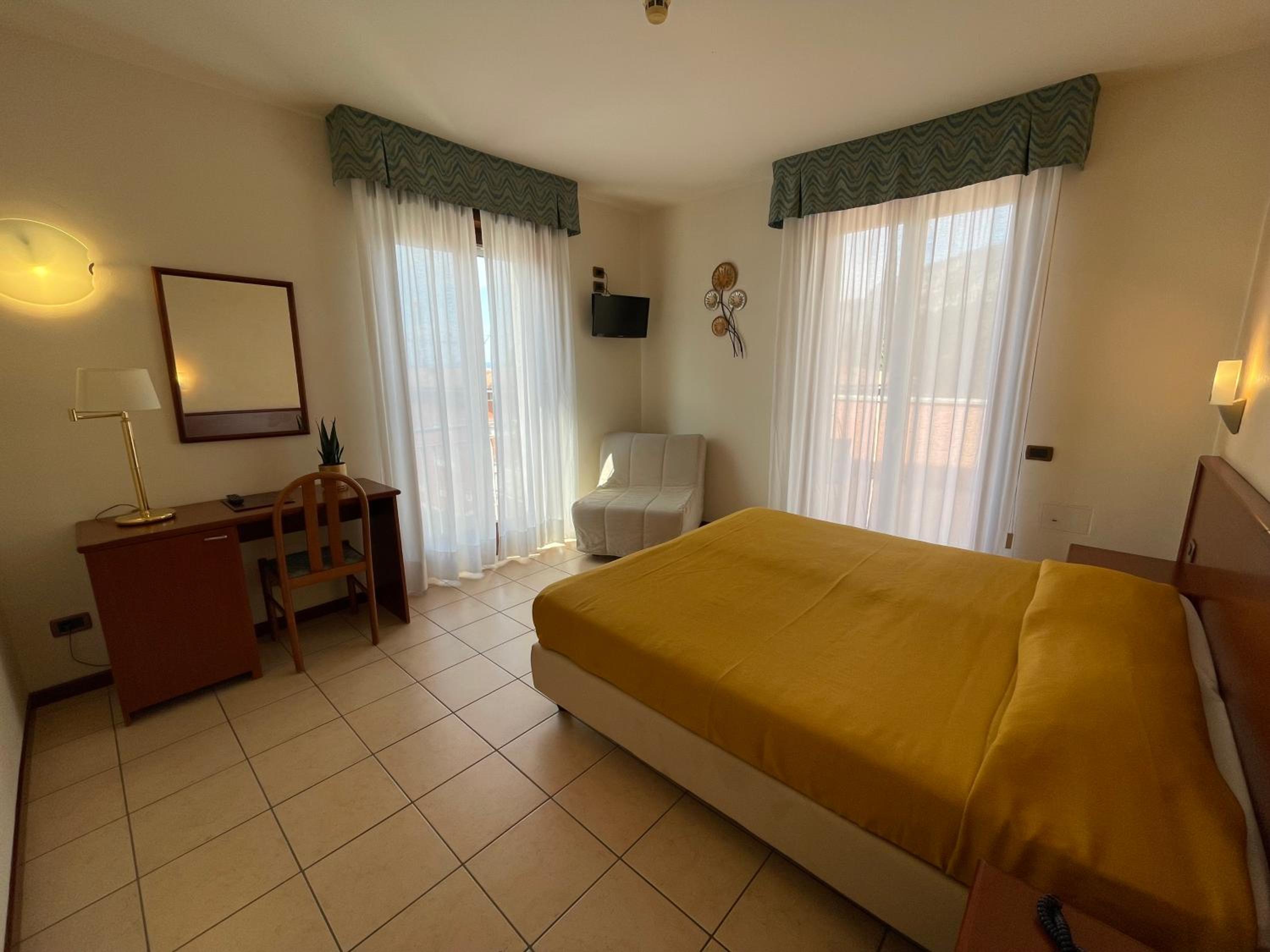 Double or Twin Room with Balcony