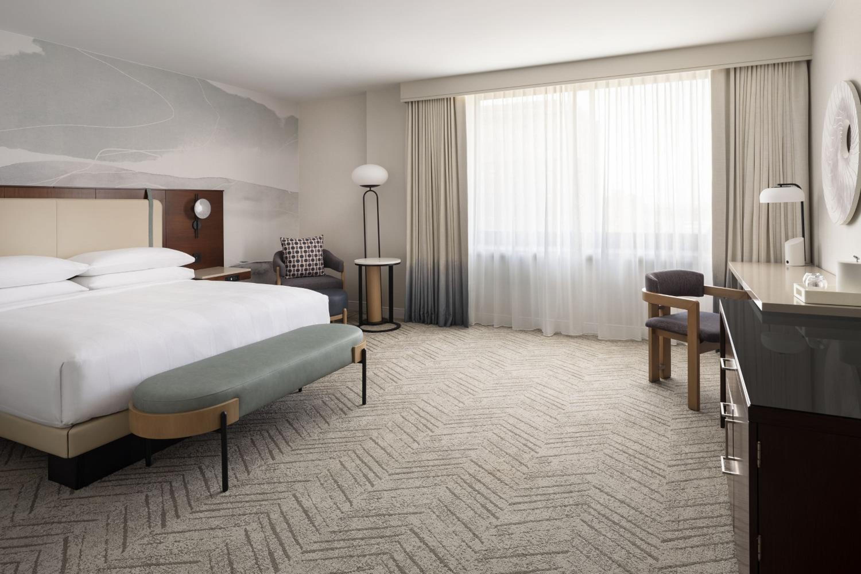 King Corner Room with Balcony and Harbor View