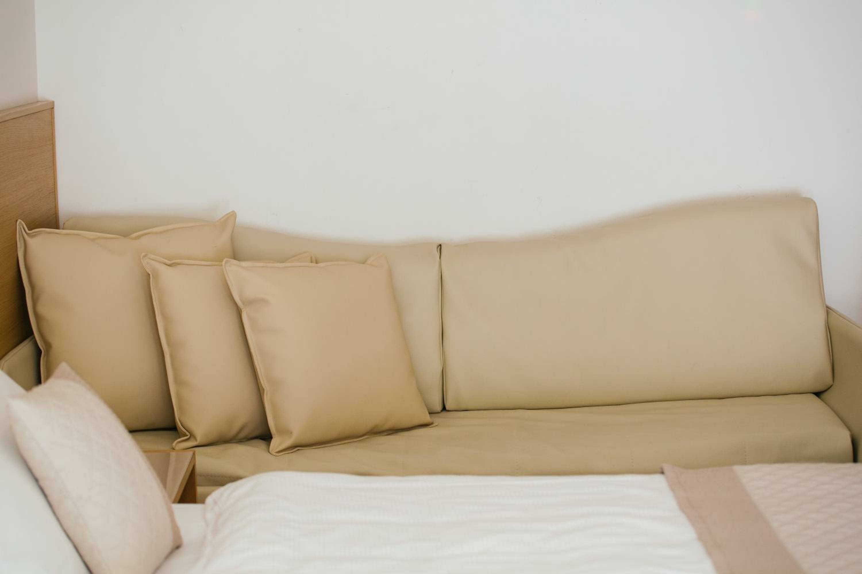 Deluxe Double Room with Side Sea View