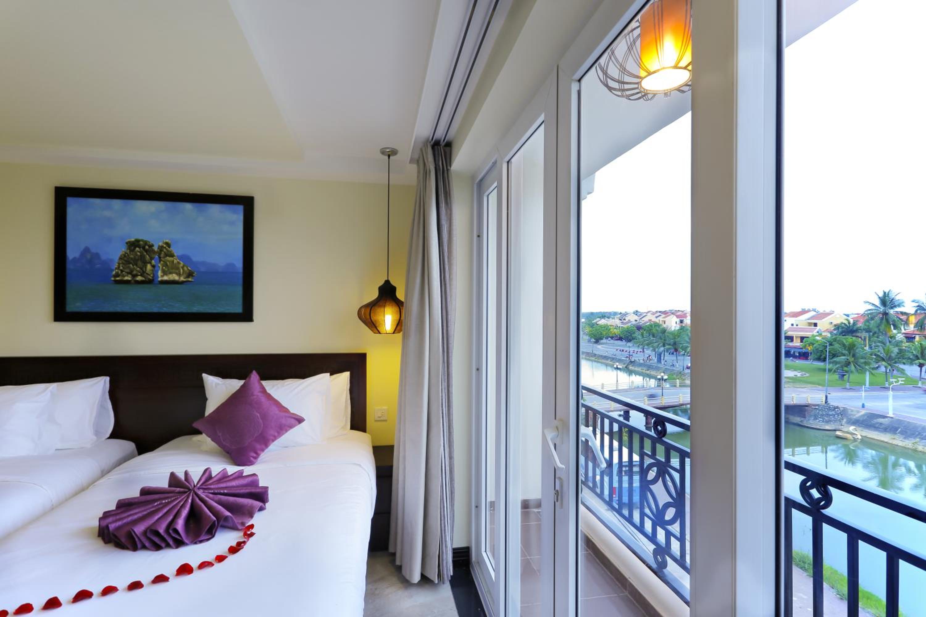 Deluxe Double or Twin Room with River View
