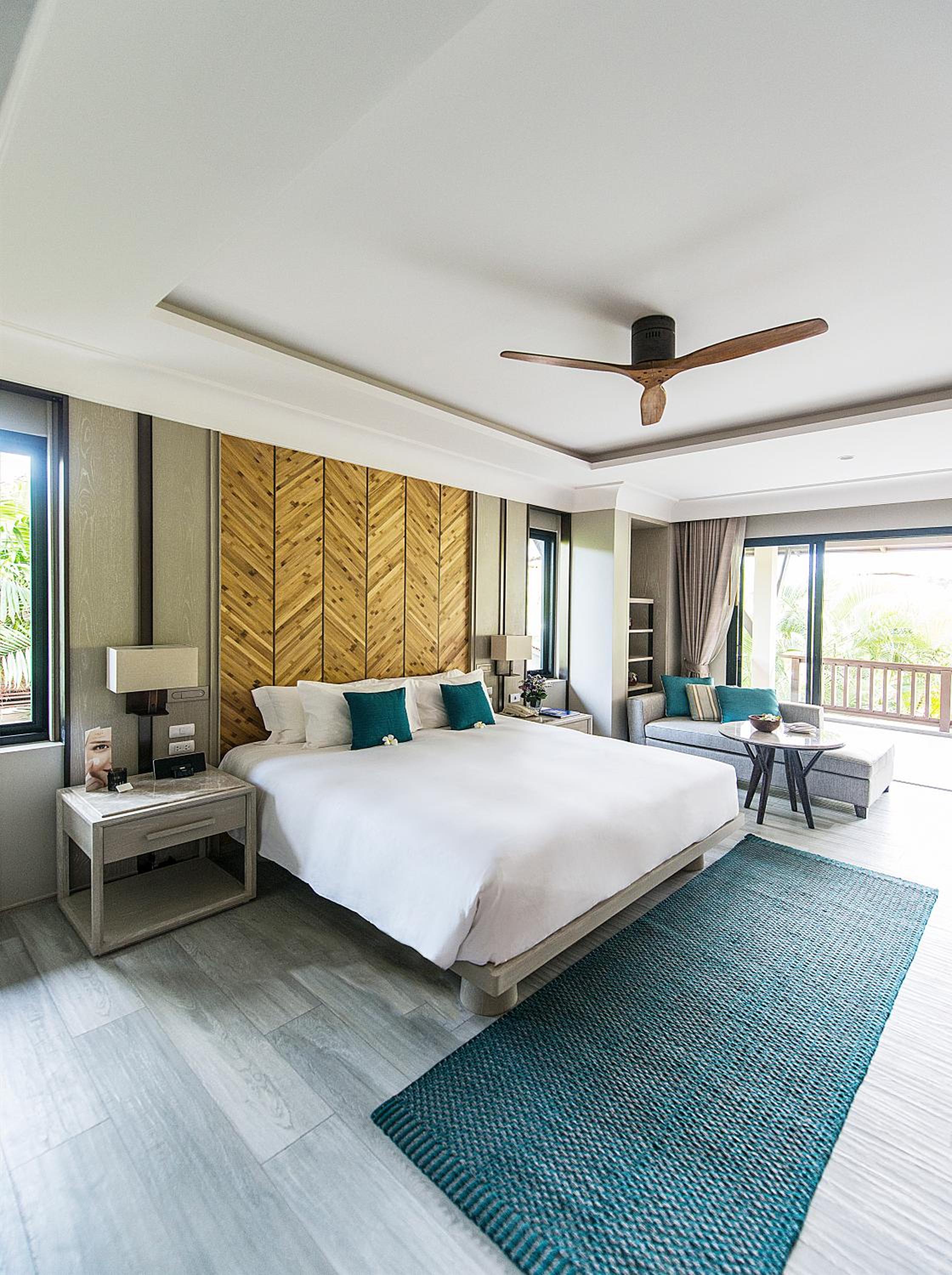 Grand Garden Pavilion King Room - Free Airport Shuttle