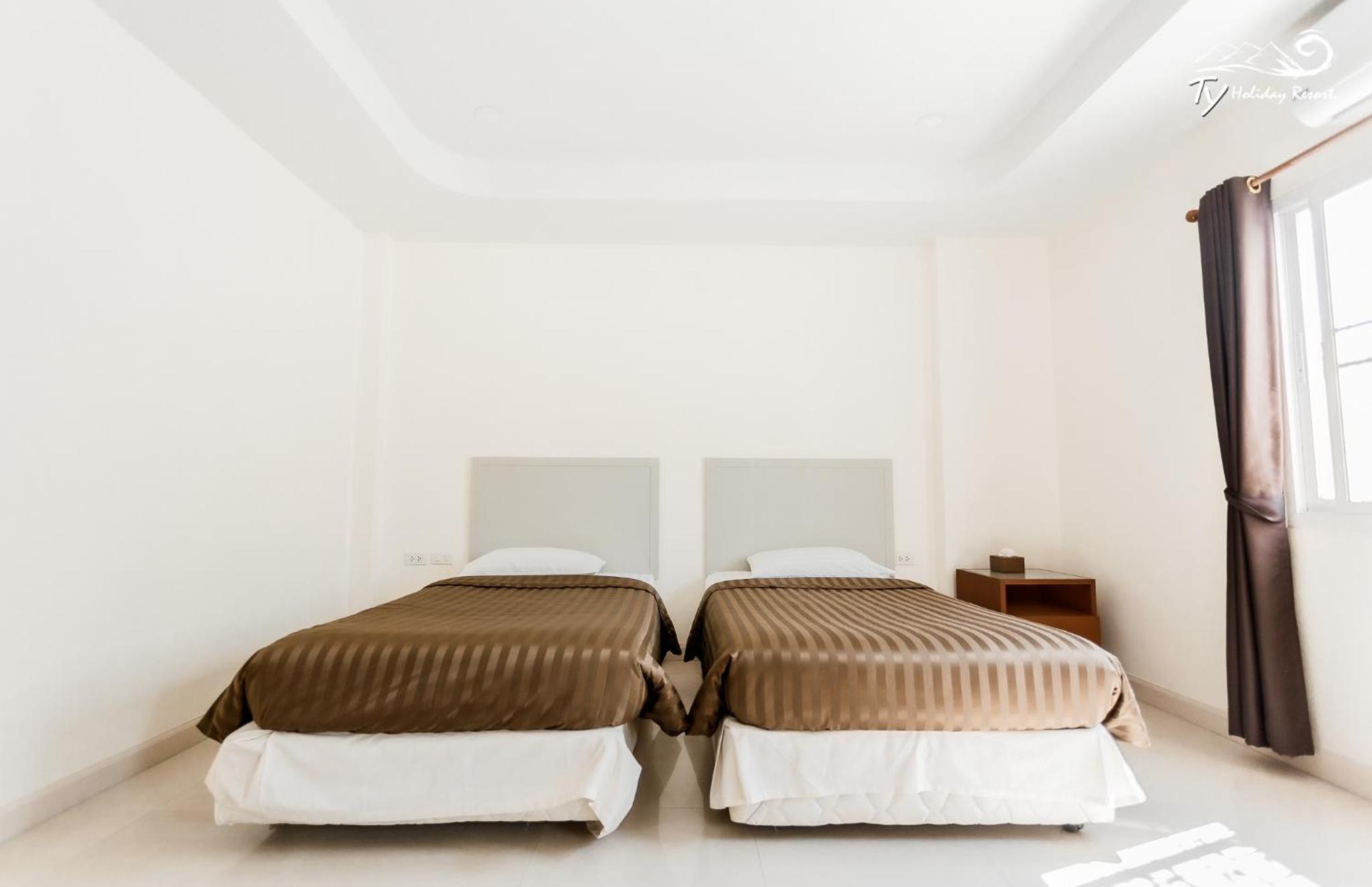 Seven-Bedroom Villa with Private Pool 217