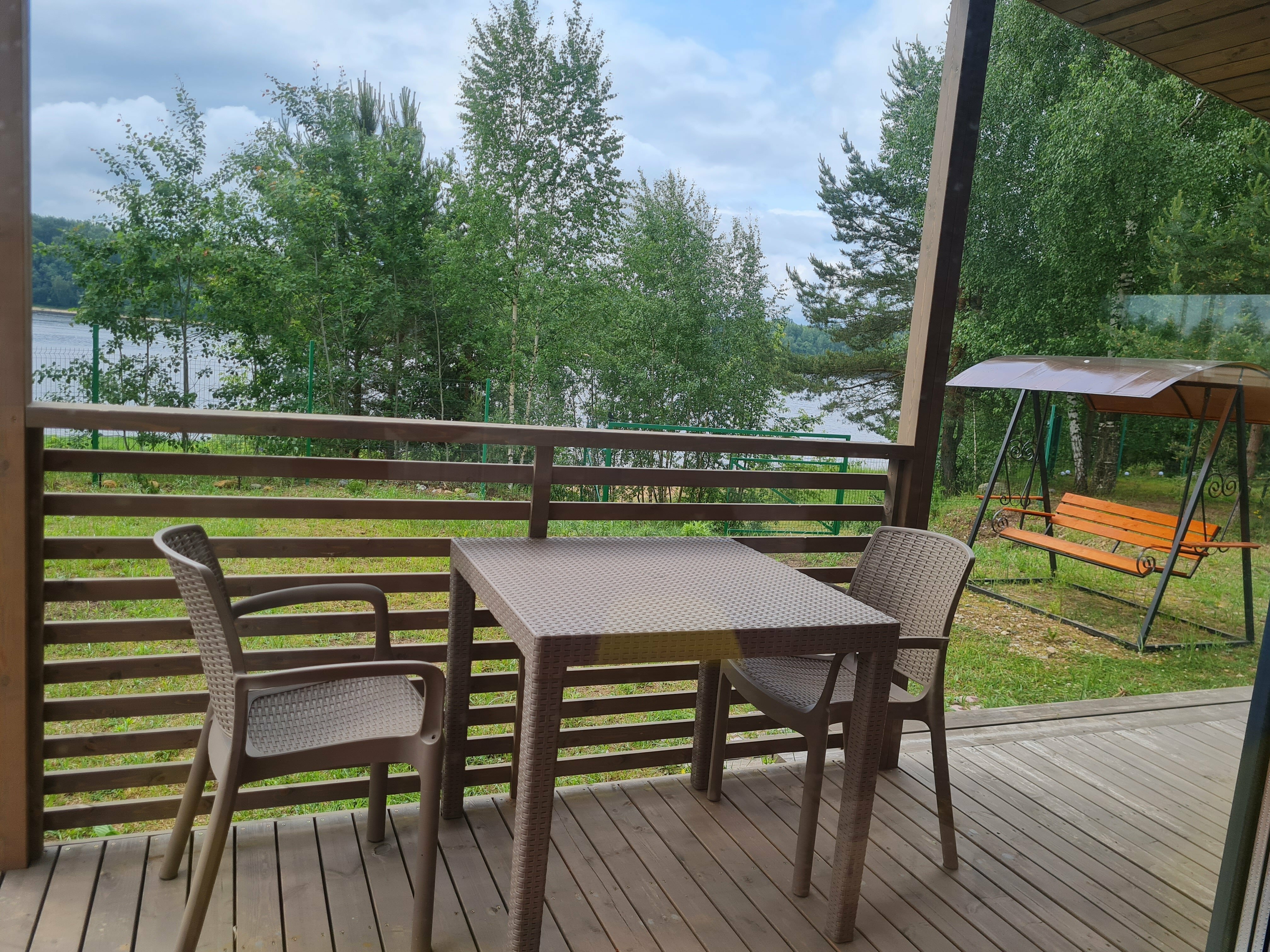 Дом на берегу 1  "Ладонь ветра "