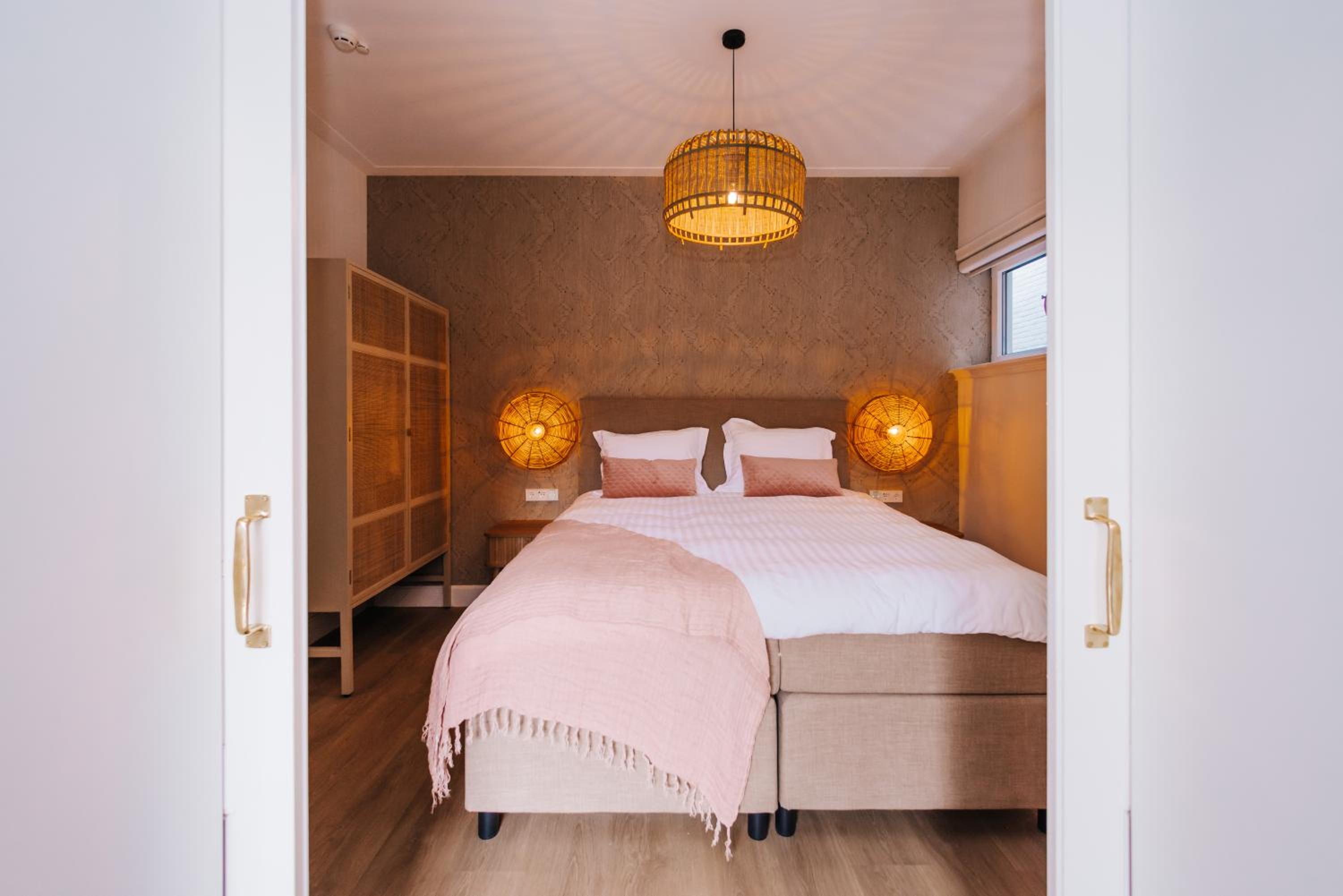 Suite with Spa Bath