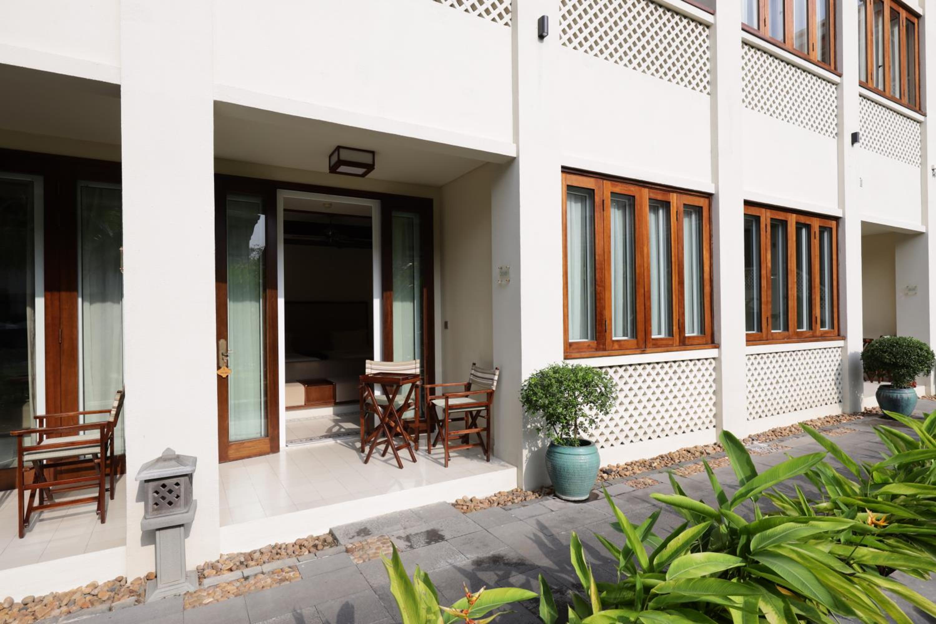 Superior Pool Double/Twin