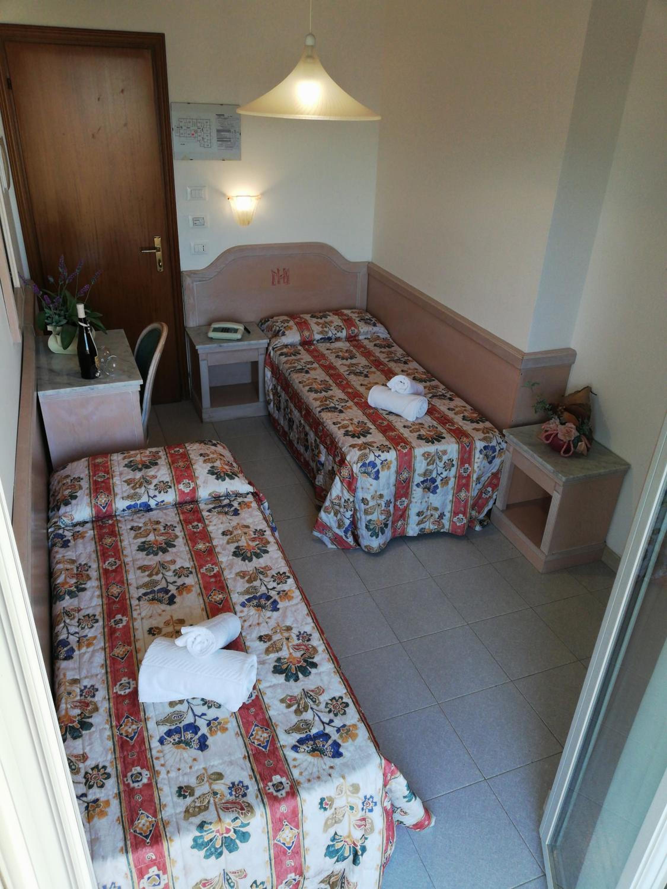Economy Double or Twin Room with Balcony and Partial Sea View