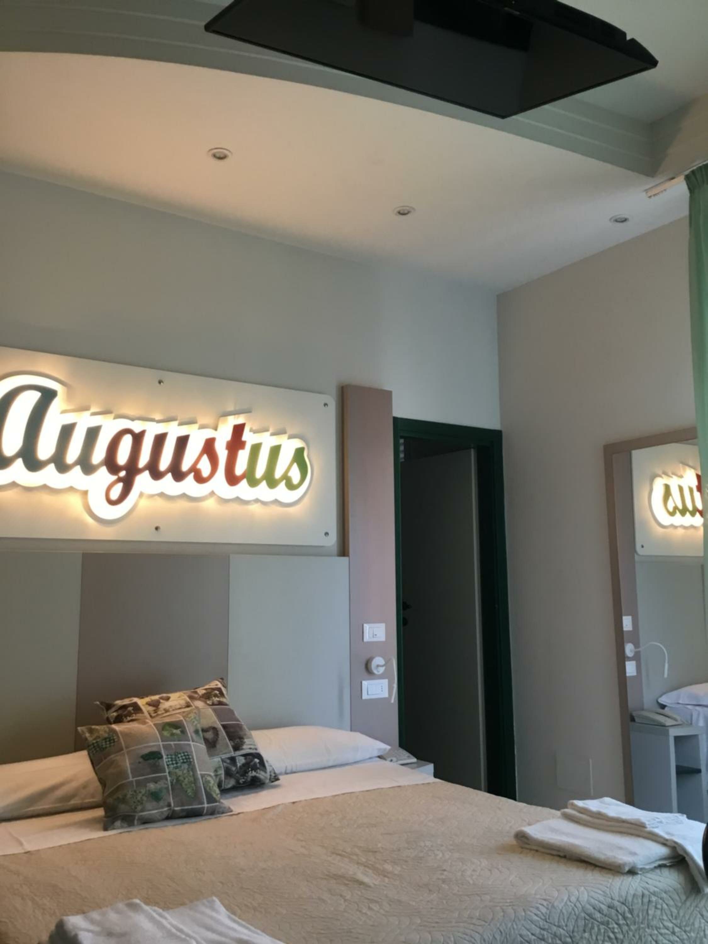 Deluxe Double or Twin Room with Spa Bath