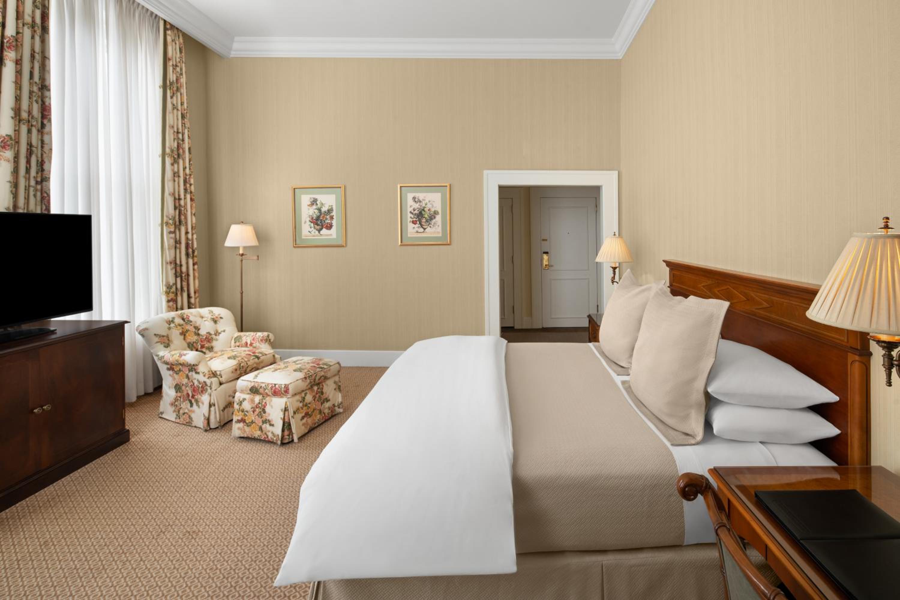 Superior Queen Room