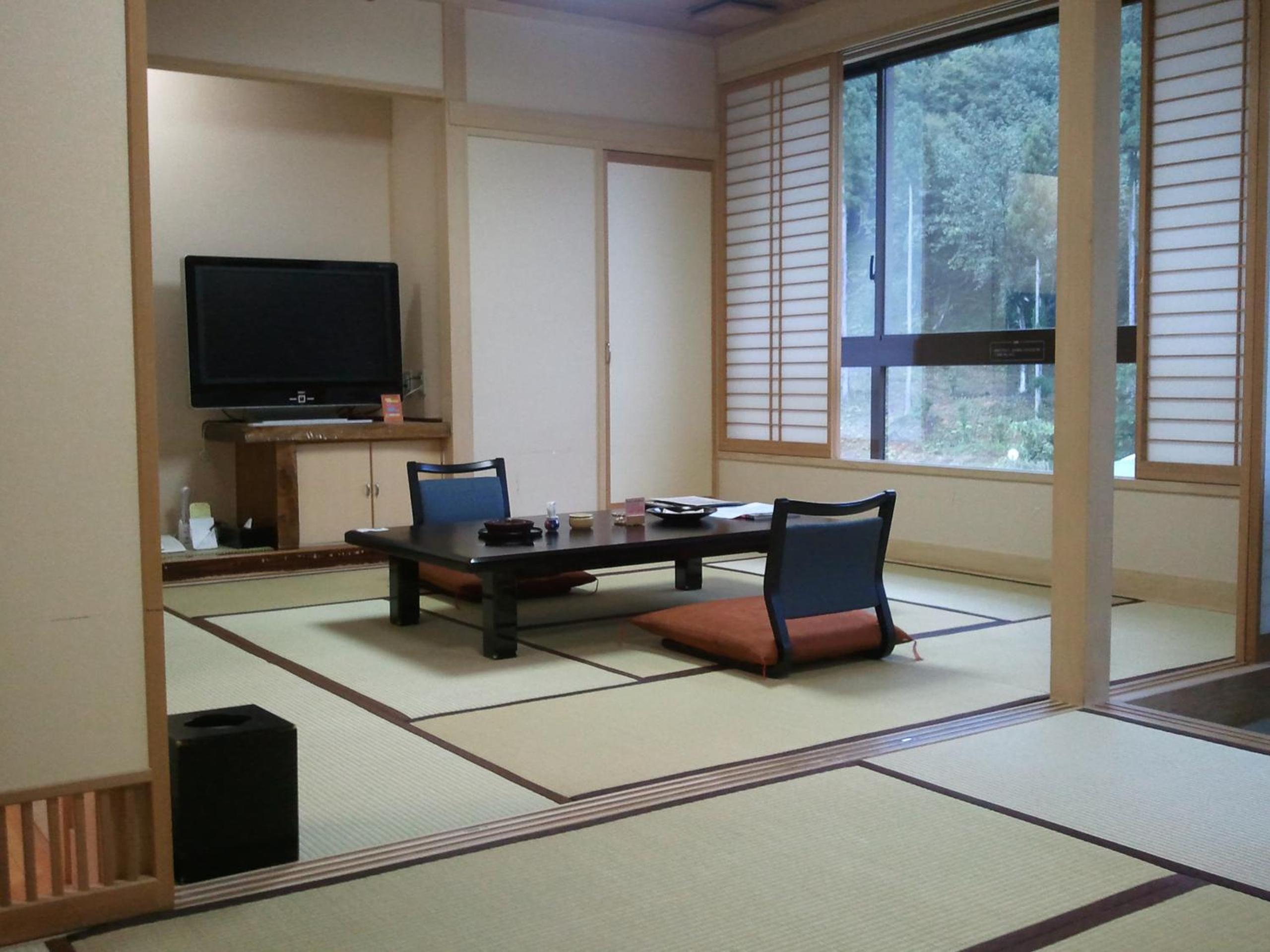 Deluxe Japanese-Style Room - Non-Smoking 