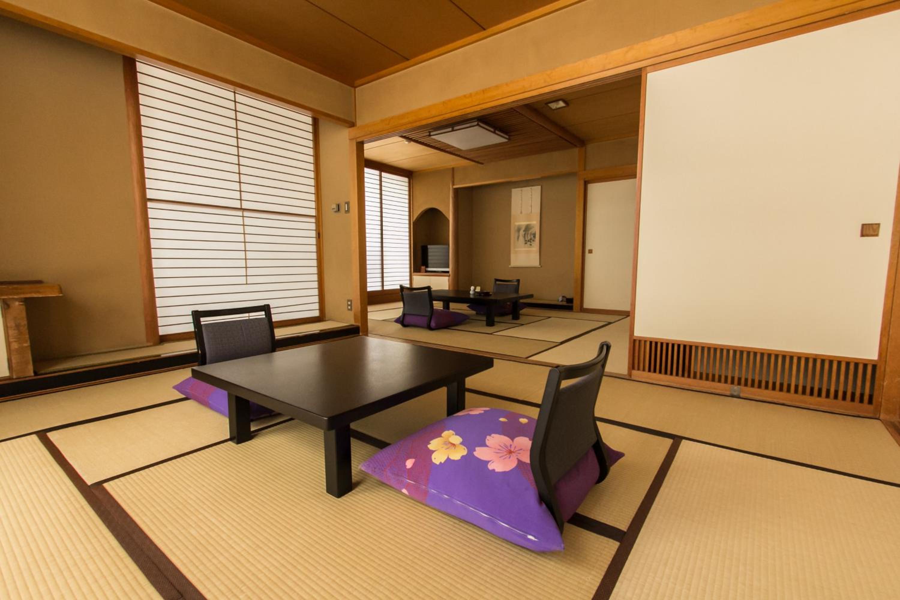 Deluxe Japanese-Style Room - Non-Smoking 