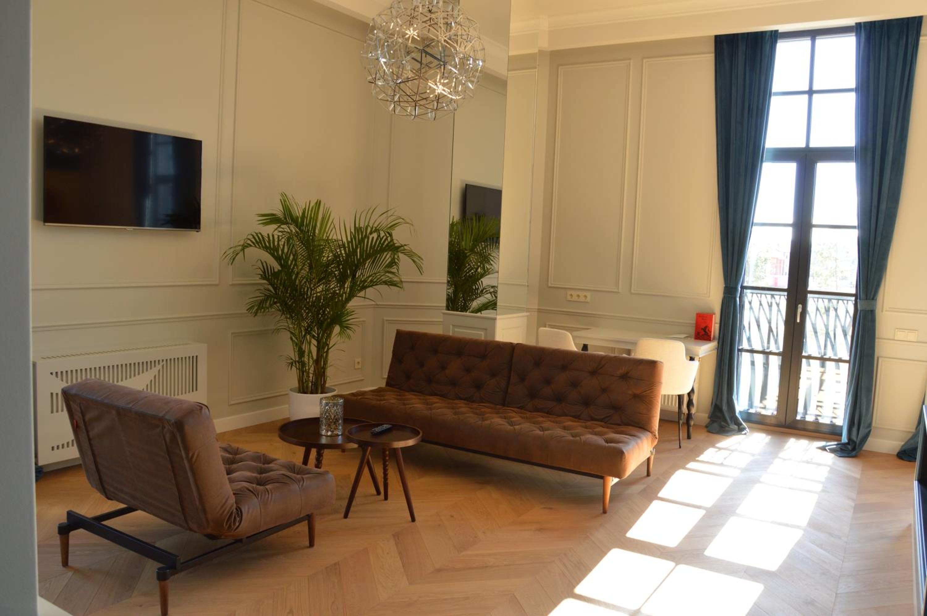 Suite with Sofa Bed and Spa Access