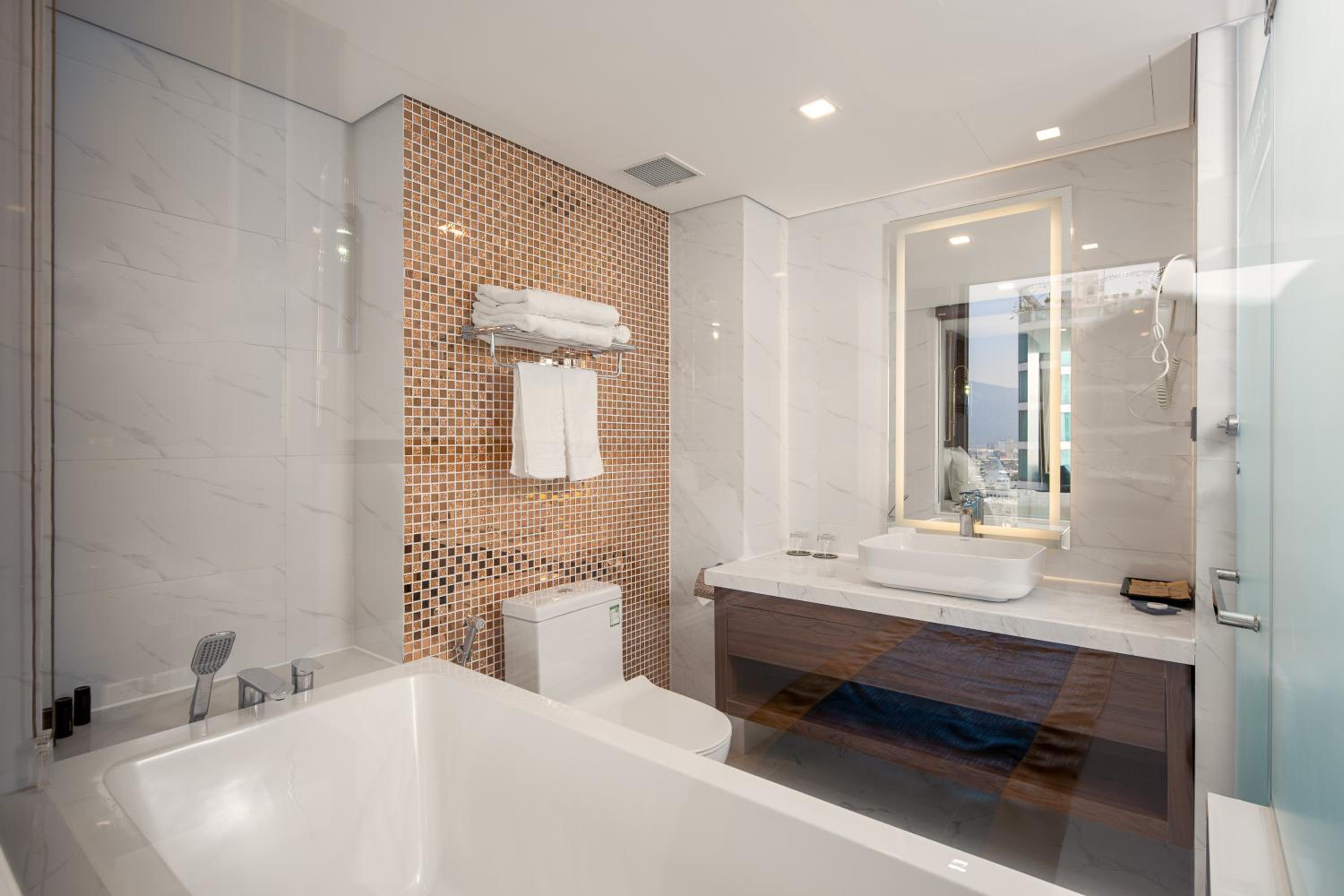 King Suite with Ocean View