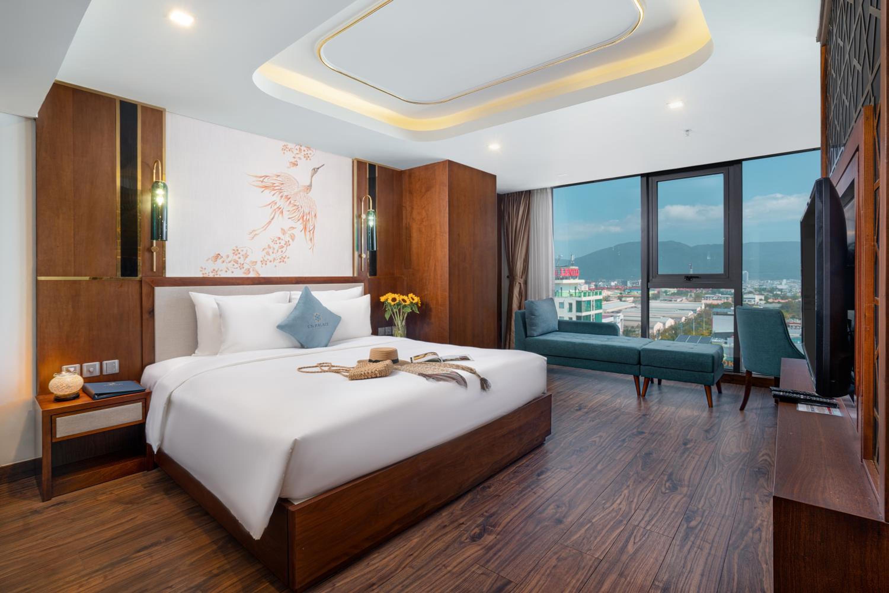 King Suite with Ocean View