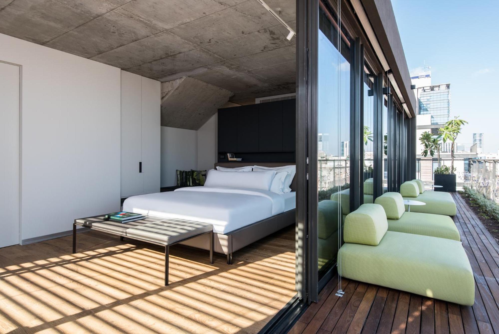 Penthouse Apartment