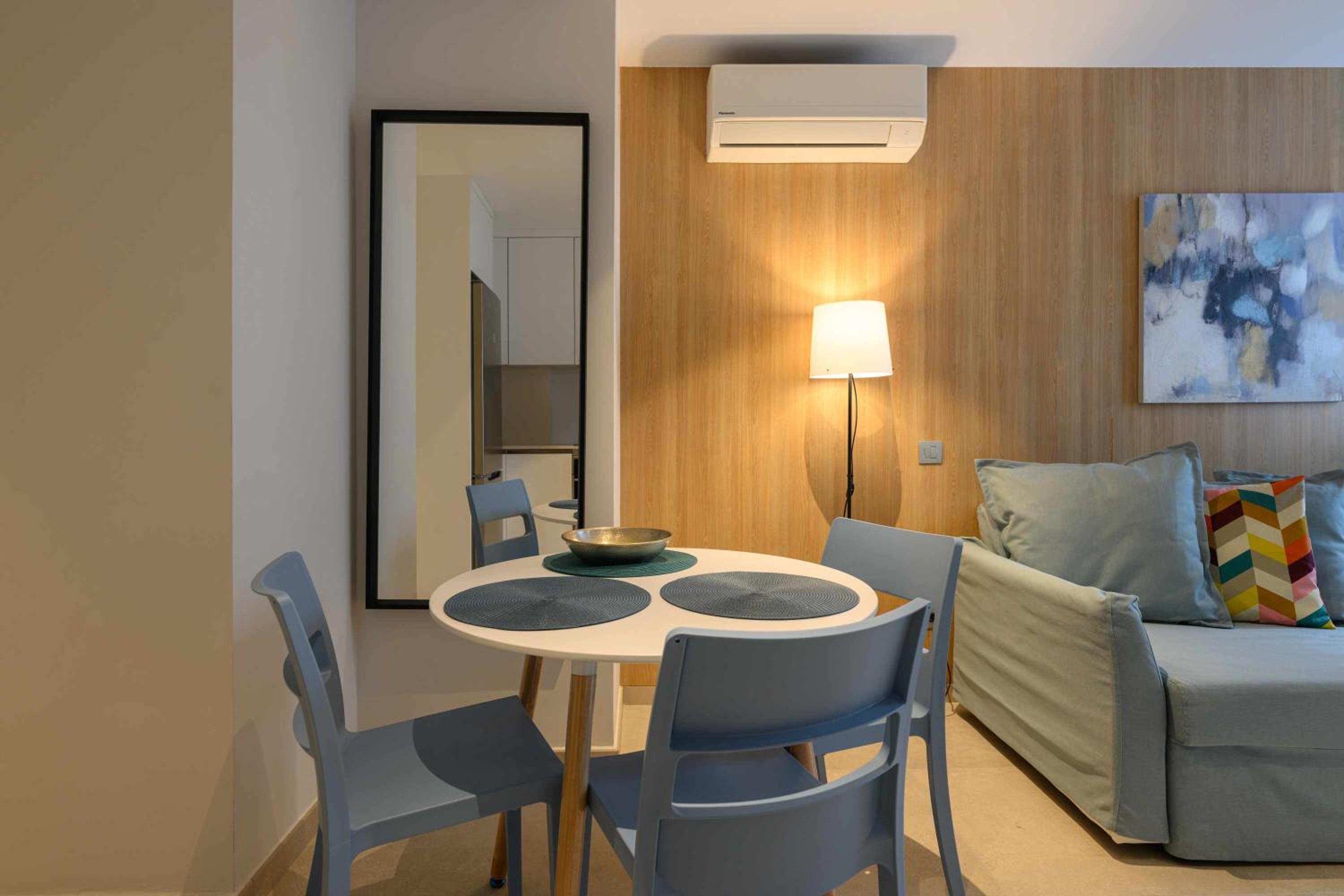 One-Bedroom Apartment