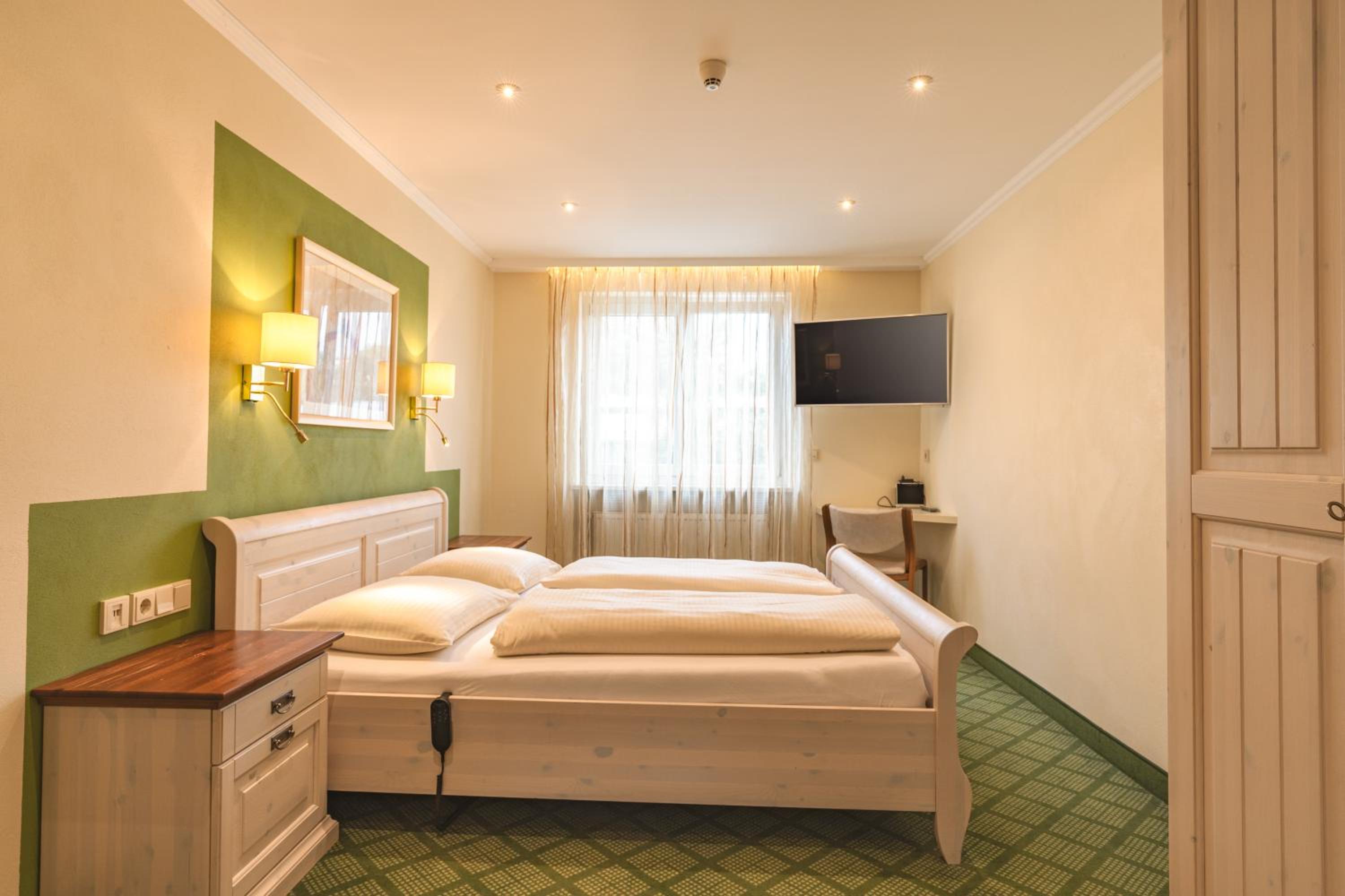 Deluxe Suite with Spa Bath