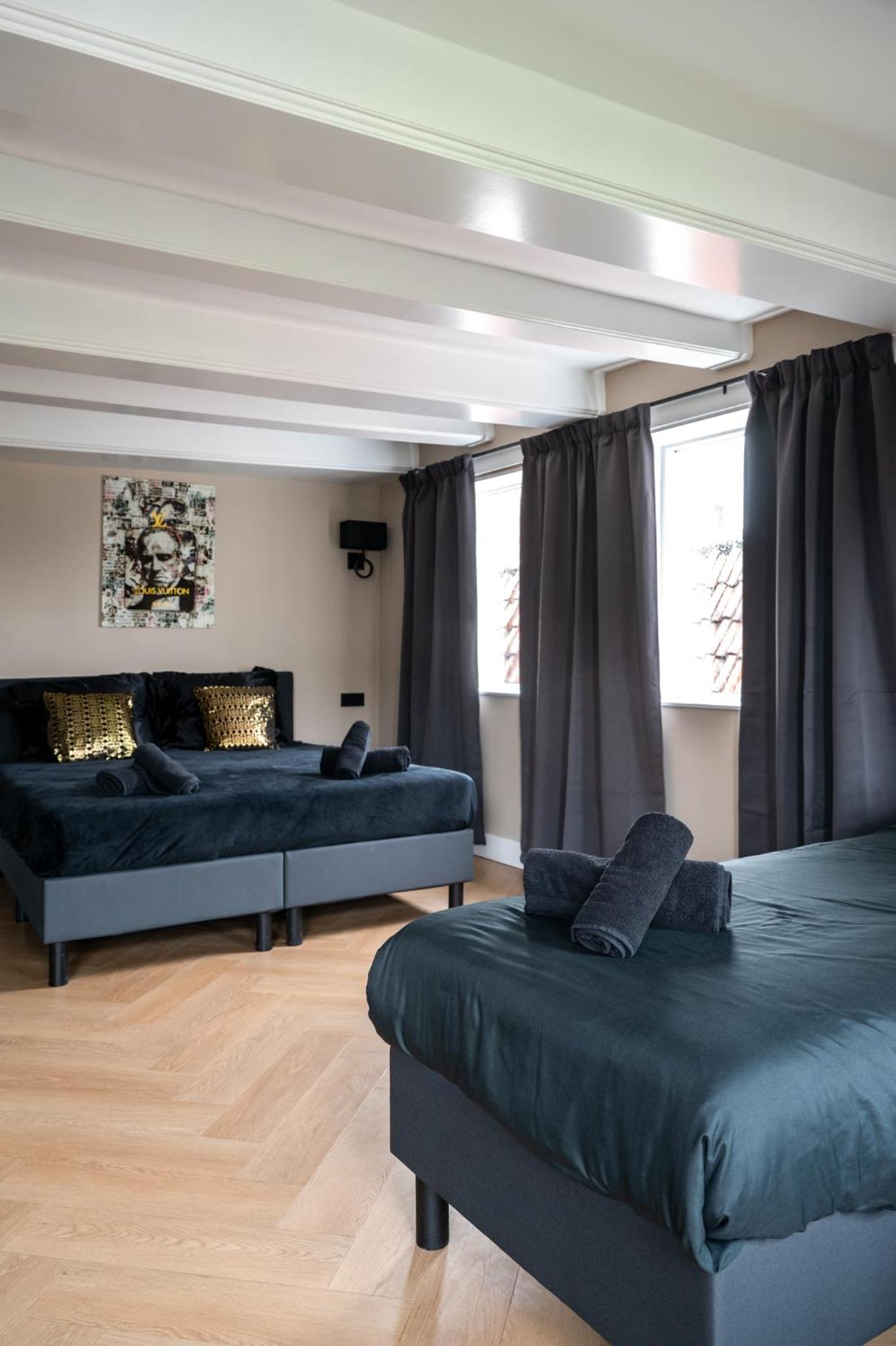 Standard Room for 6 Guests