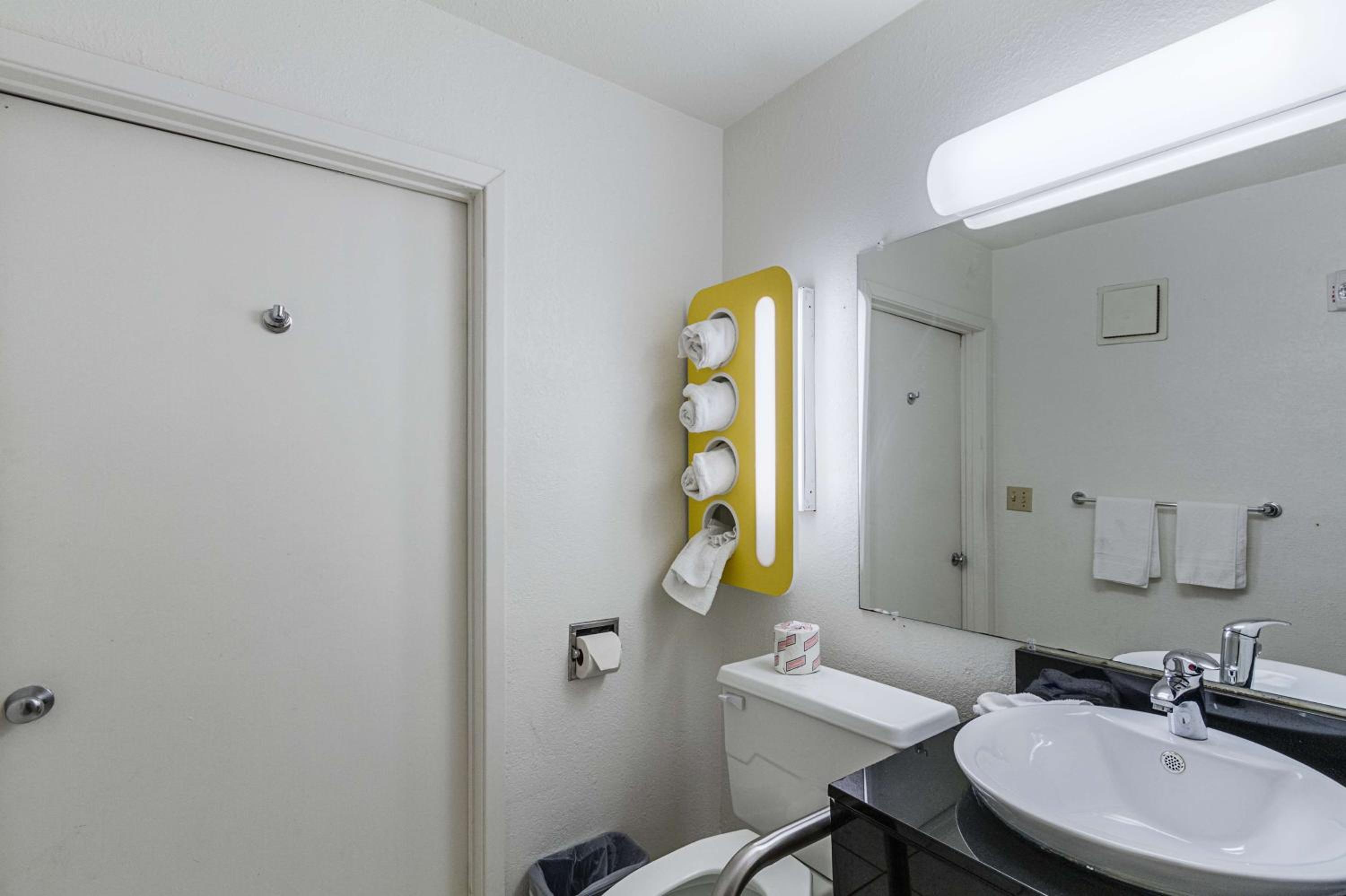 Quadruple Room - Non-Smoking