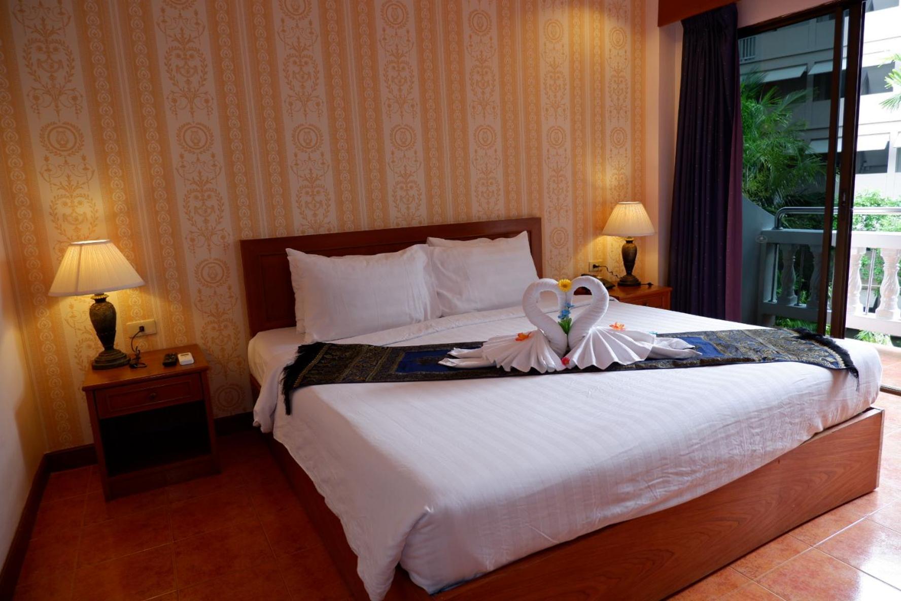 Deluxe Double Room with Balcony