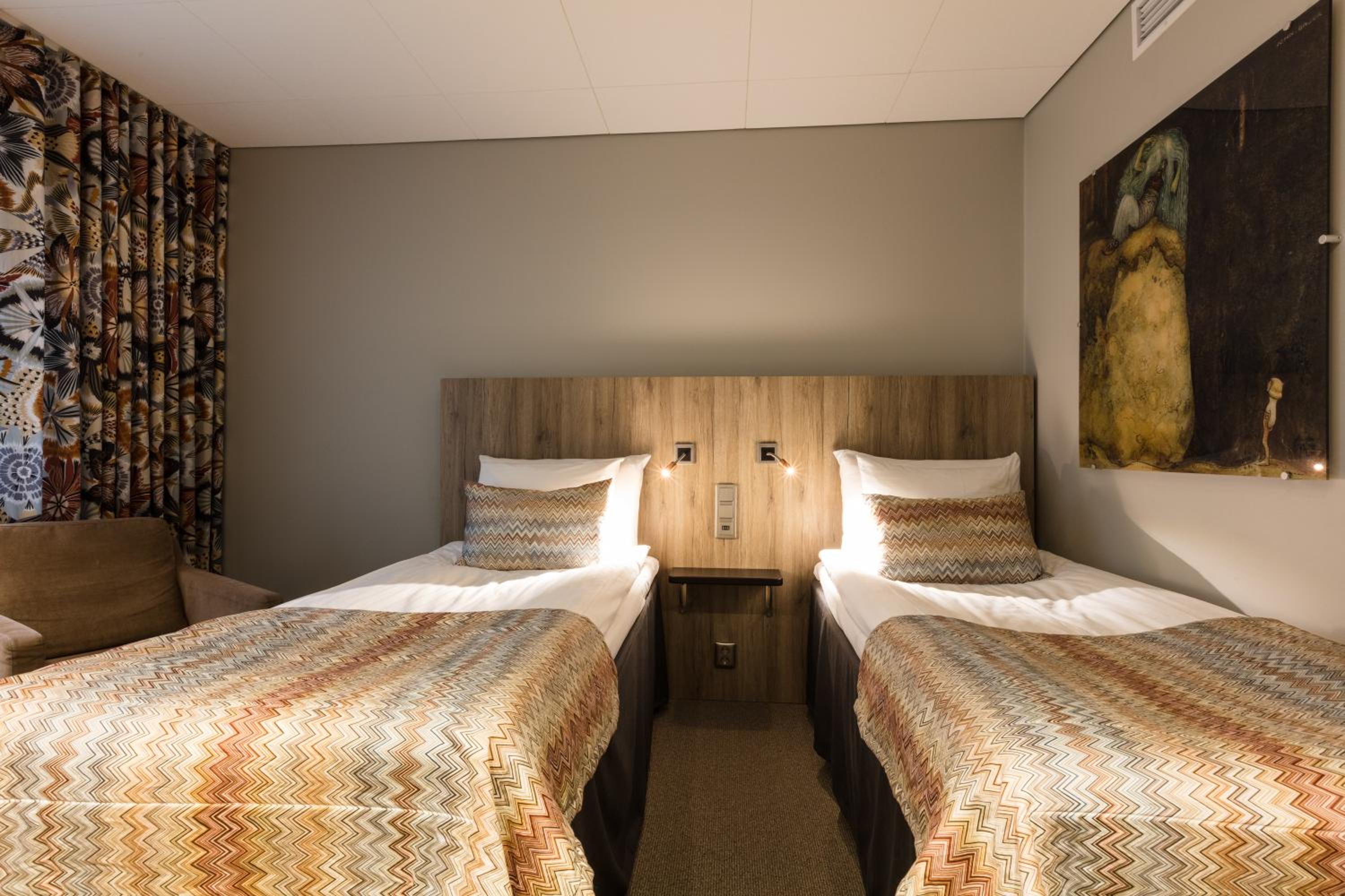 Twin Room 