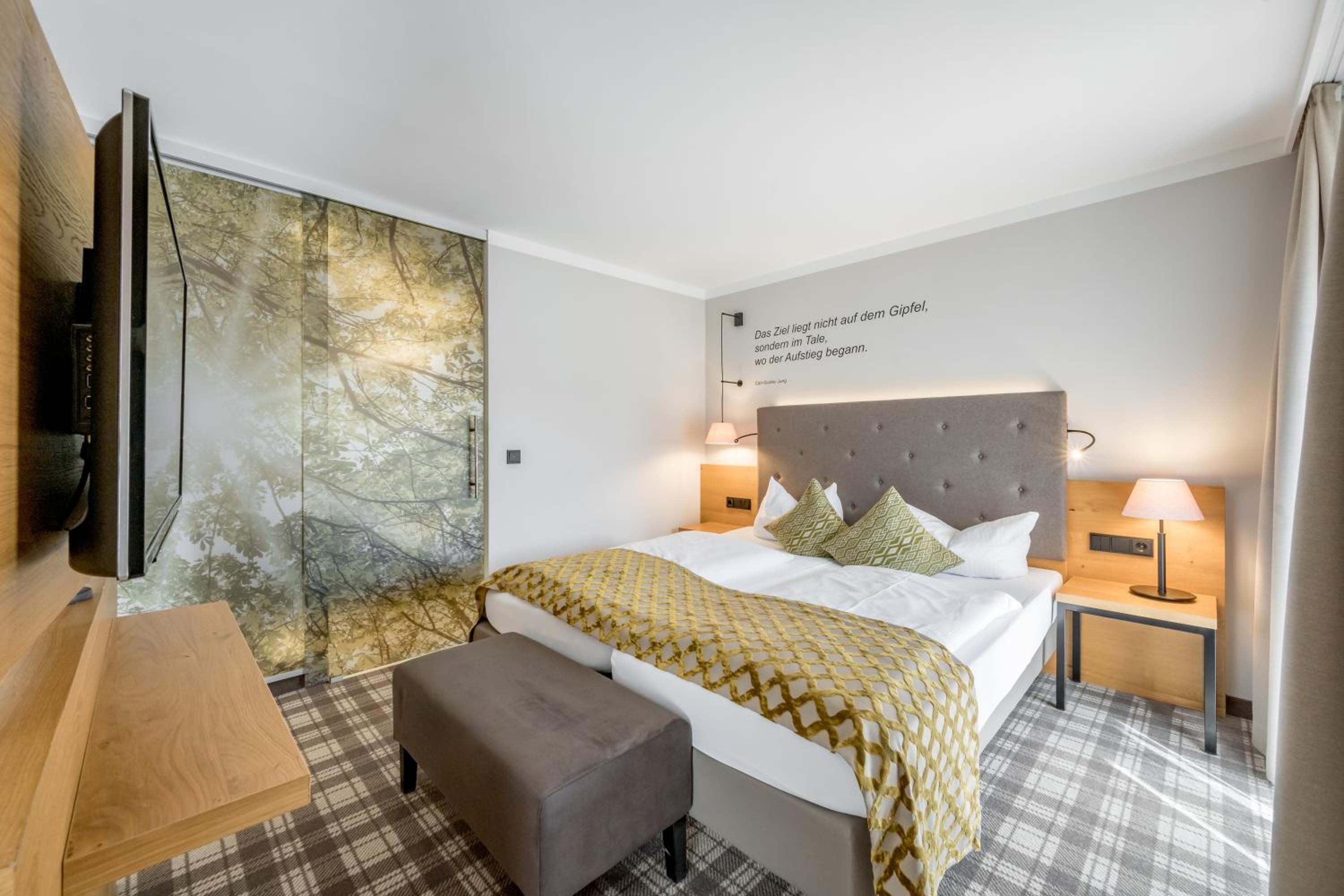 Junior Suite with Mountain View