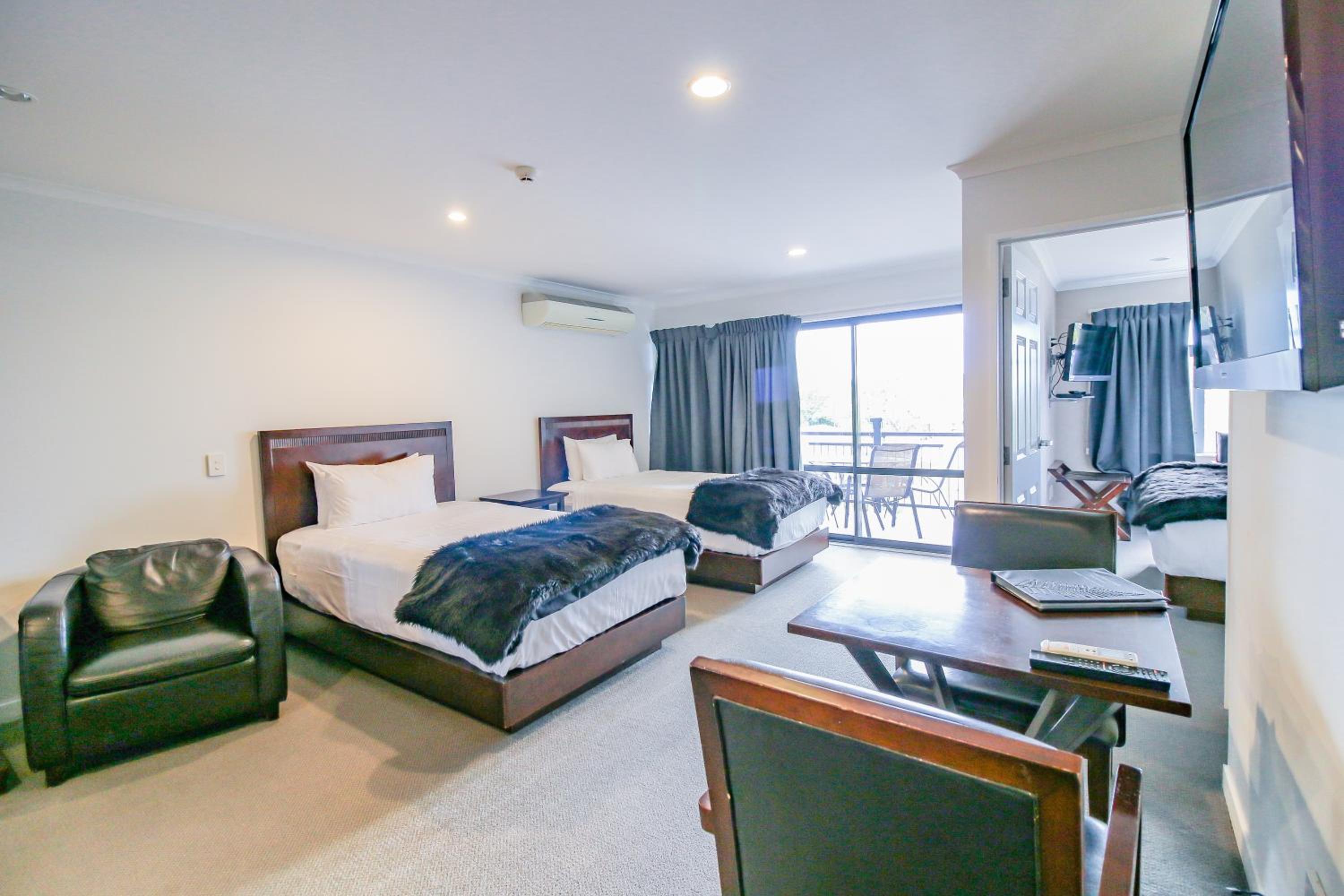 Executive One-Bedroom Suite