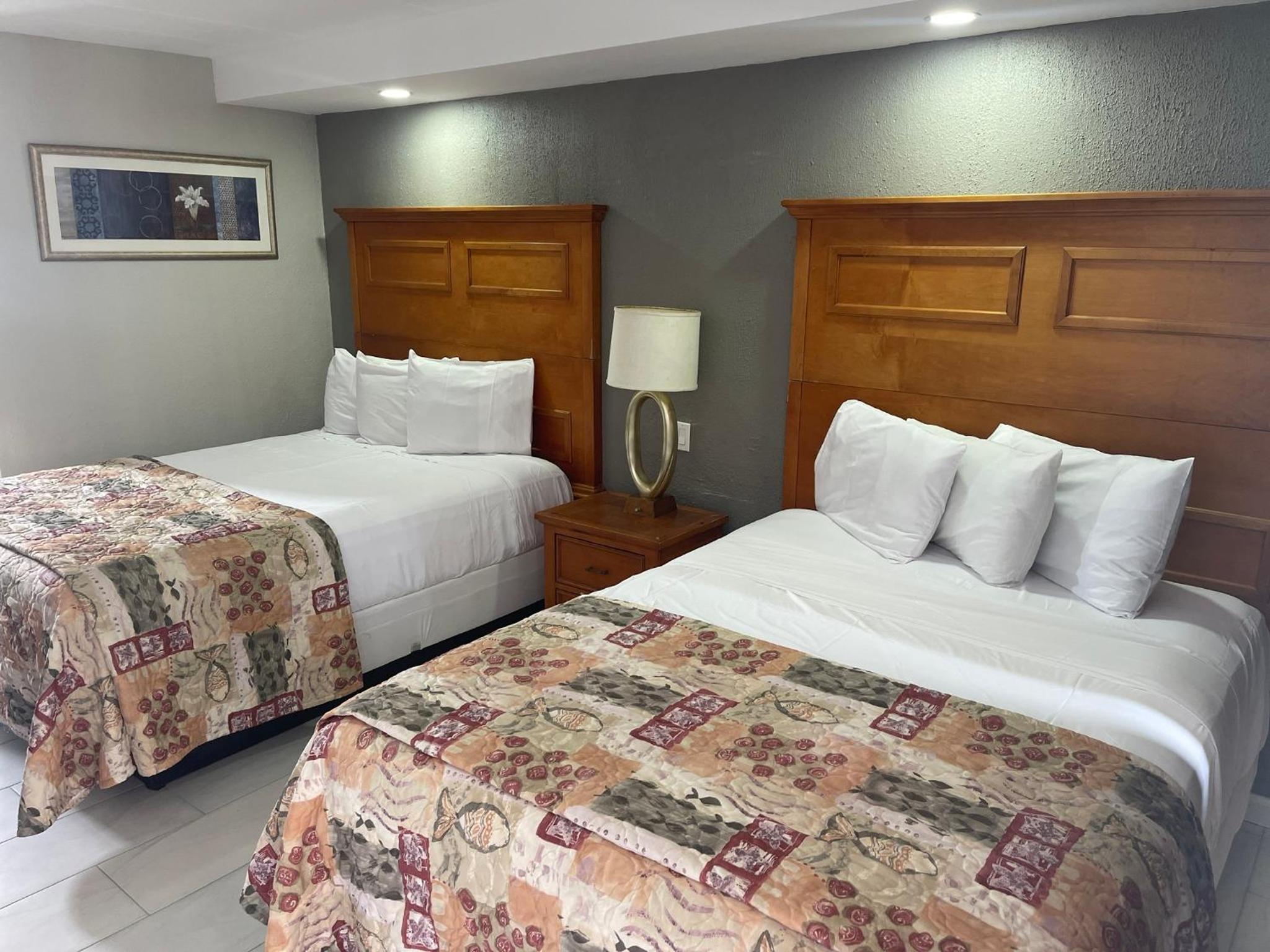 Deluxe Quadruple Room