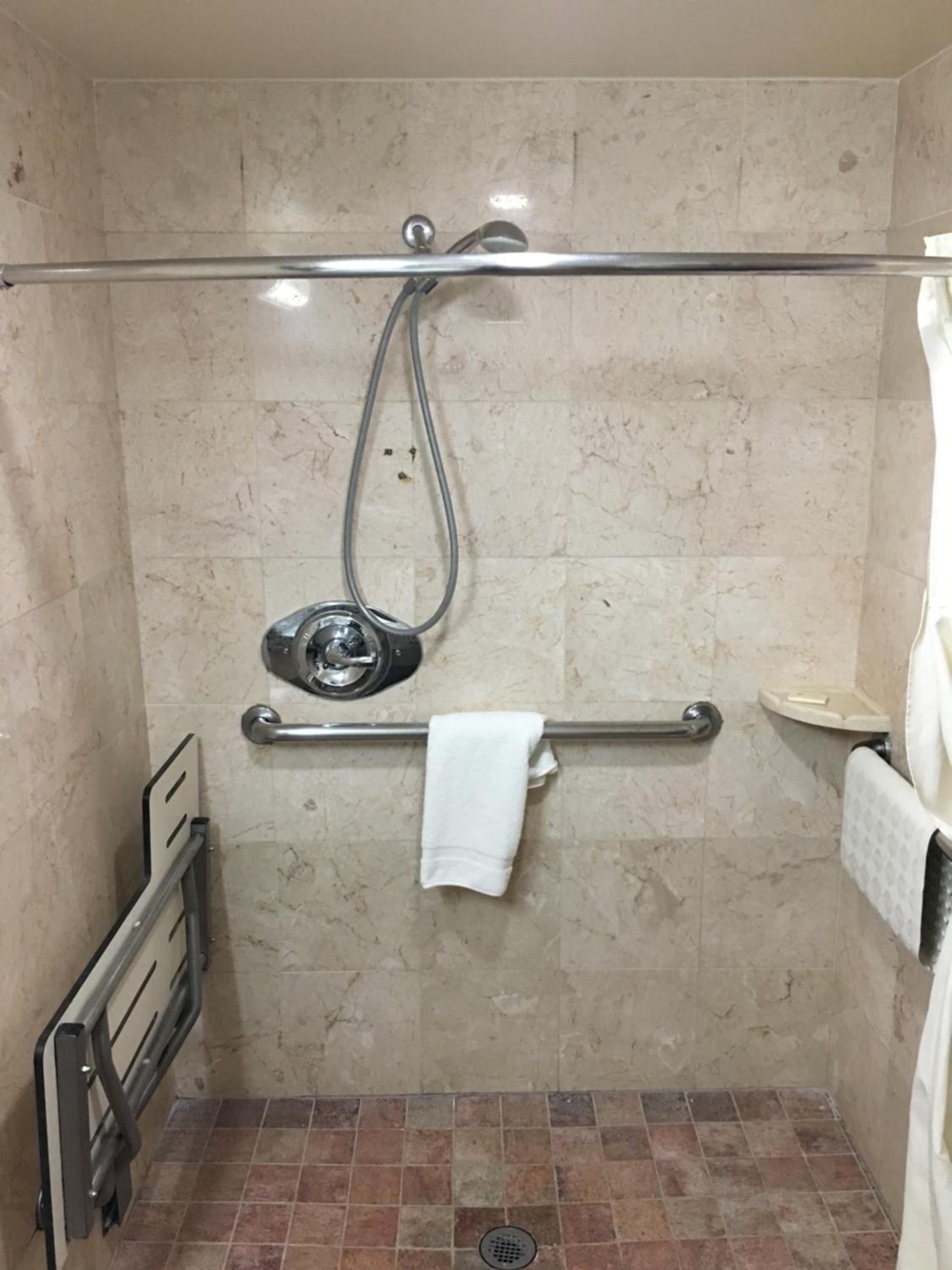 Queen Room - Disability Access