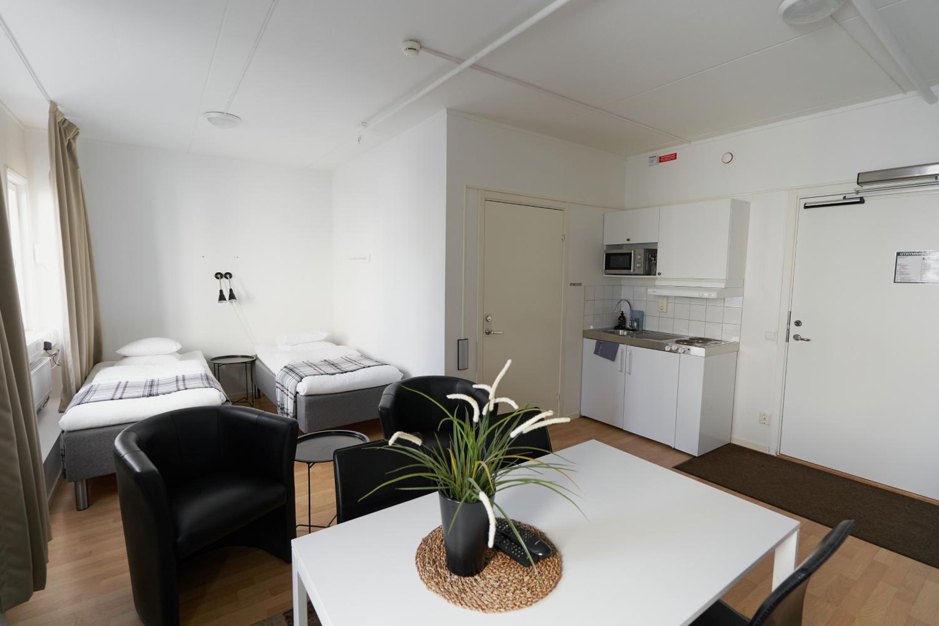 Economy Triple Room